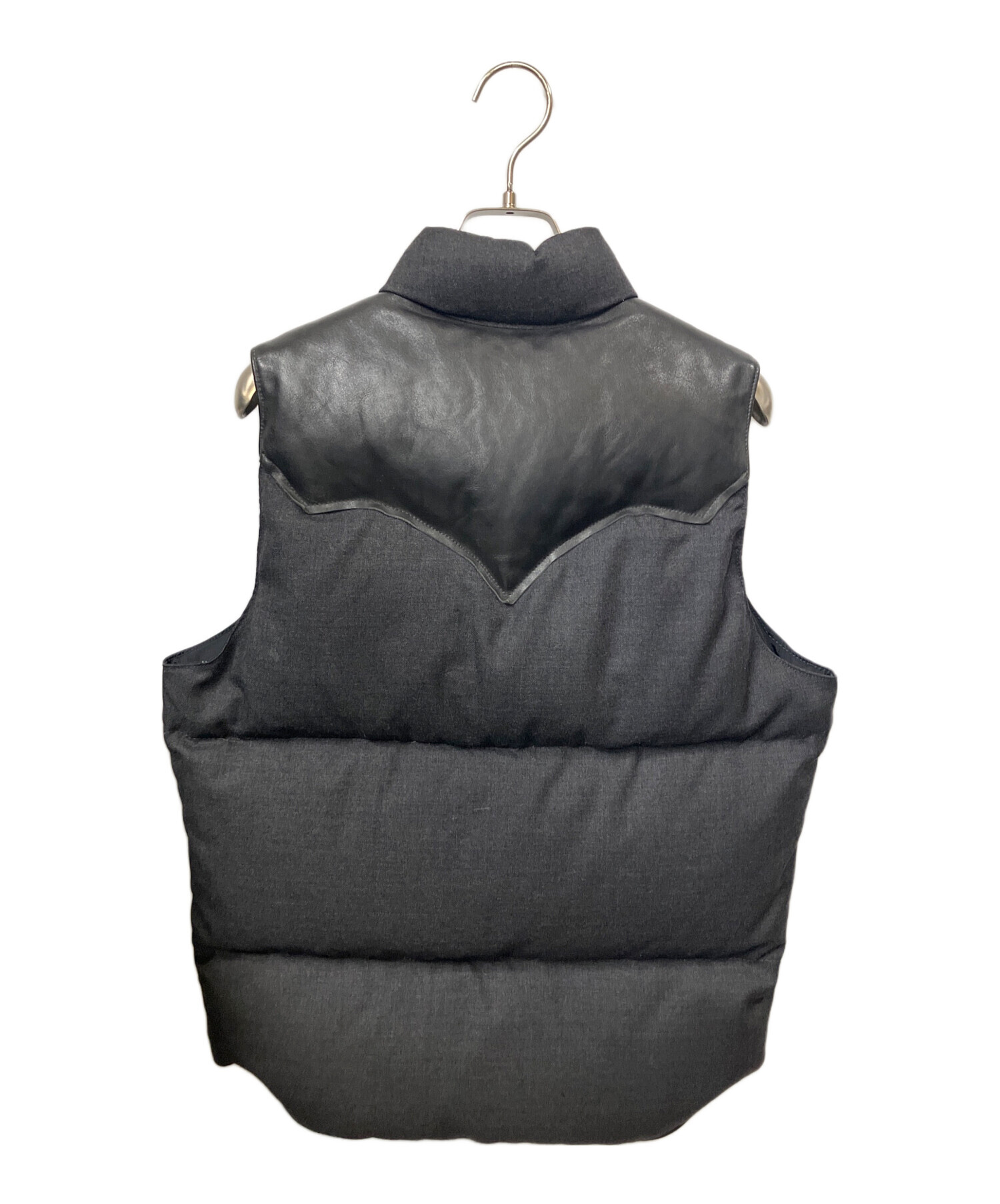 美品✨ロッキーマウンテンフェザーベッド ダウンベスト レザー切替 ボア S相当 中古・古着通販】RockyMountainFeatherBed (ロッキーマウンテン