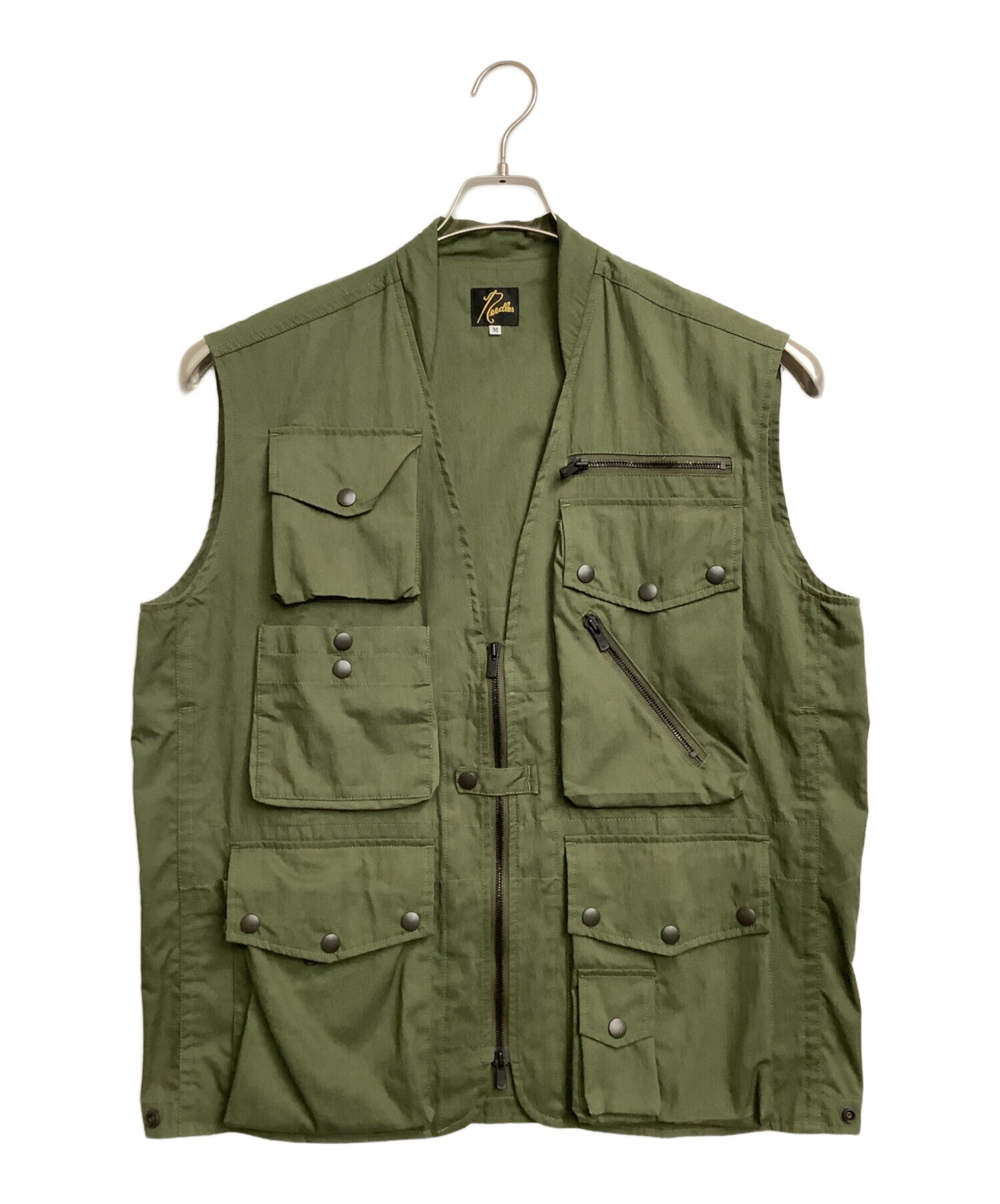 Needles ベストSサイズ 中古・古着通販】Needles (ニードルズ) フィールドベスト グリーン