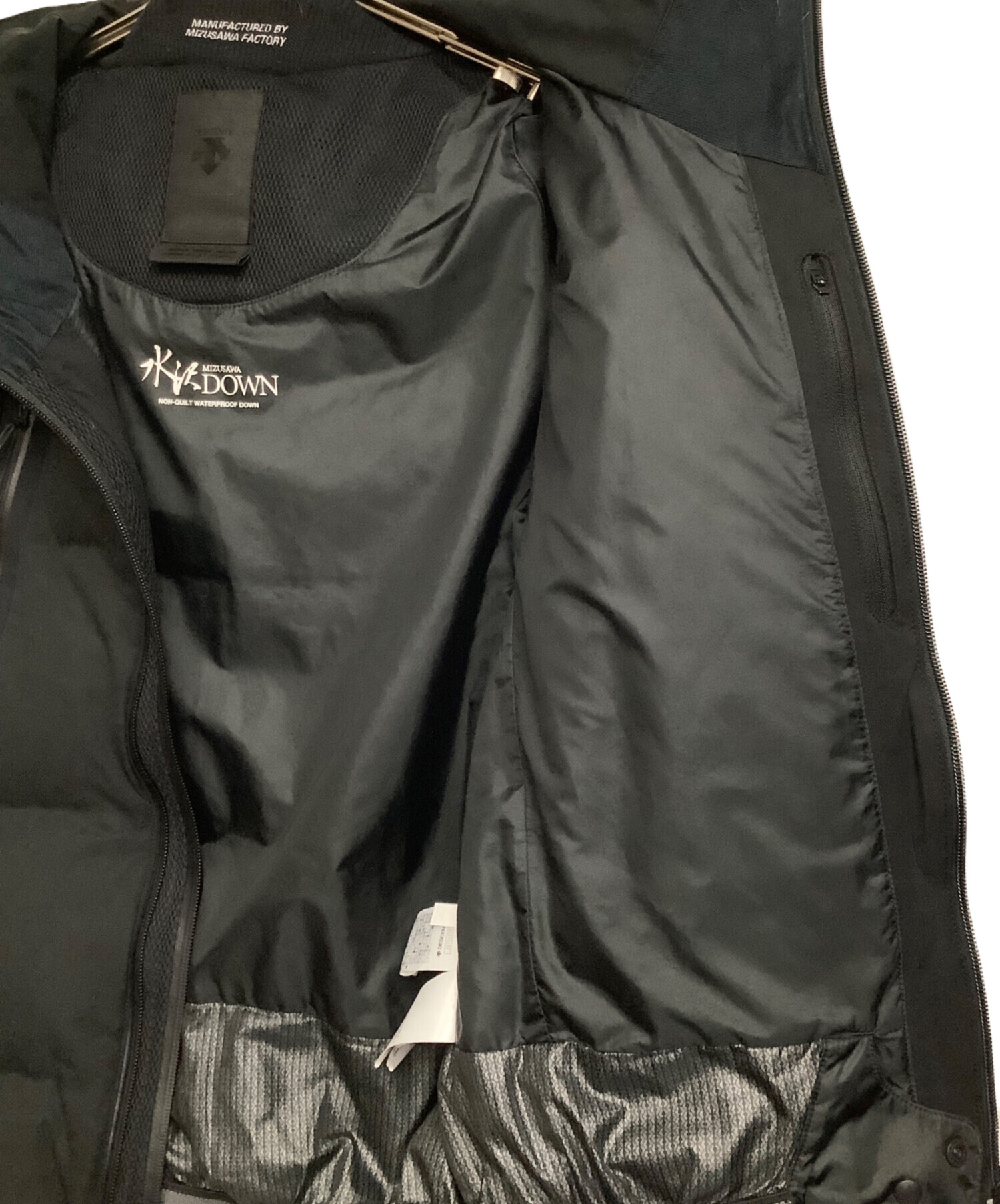 中古・古着通販】DESCENTE (デサント) ダウンジャケット ブラック 