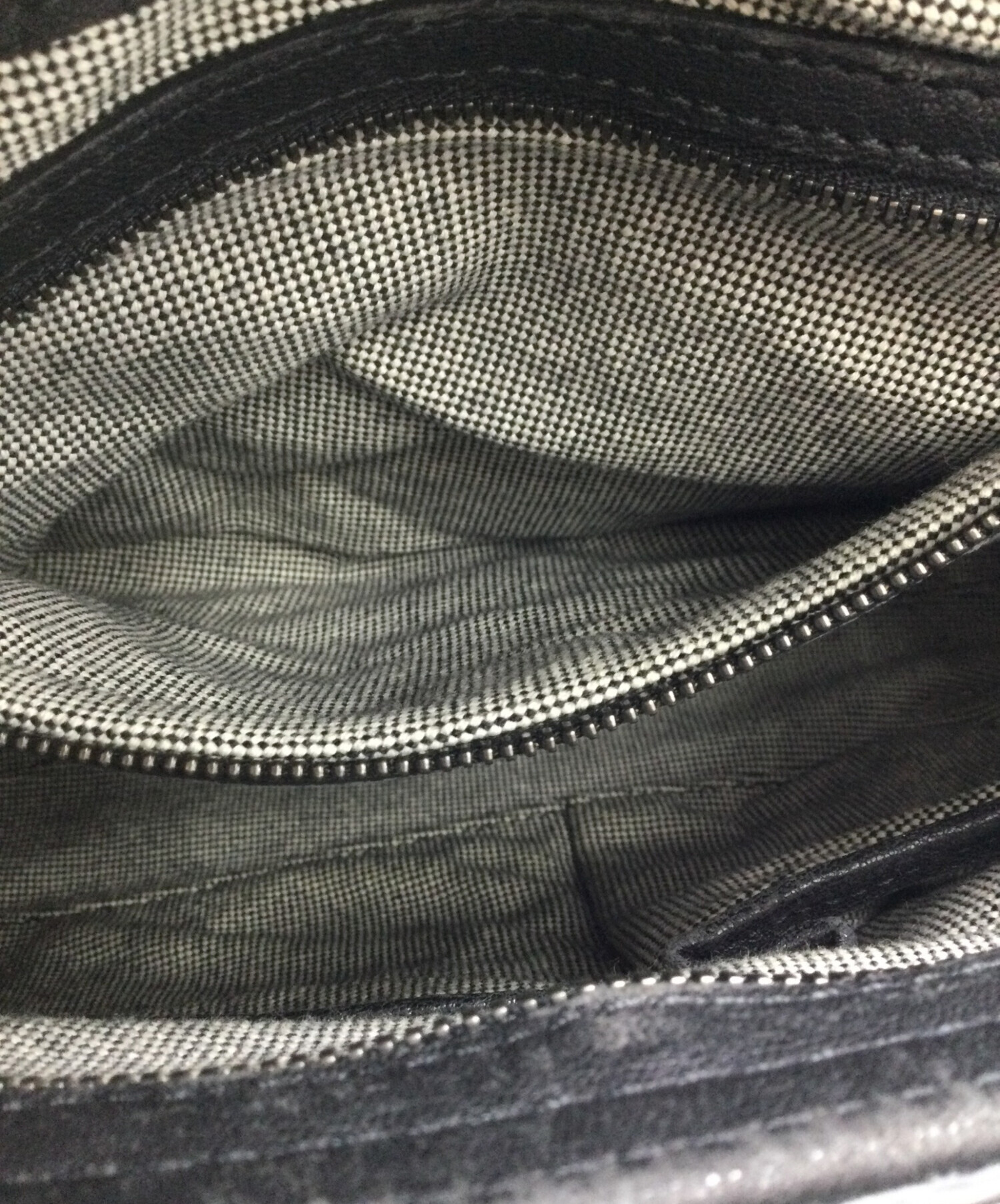 中古・古着通販】MCM (エムシーエム) スタッズショルダーバッグ