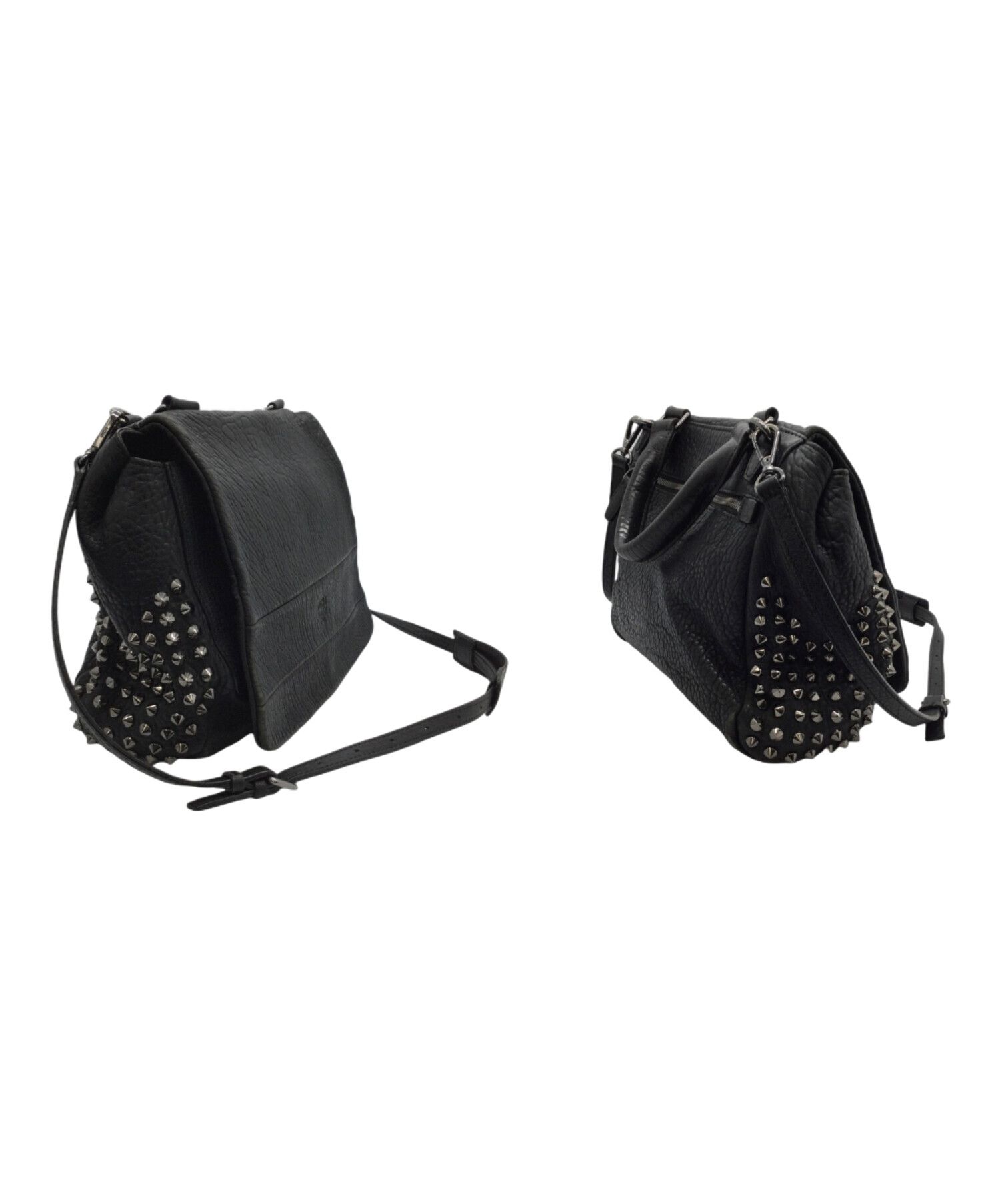 MCM スタッズ付きショルダーバッグ 中古・古着通販】MCM (エムシーエム) スタッズショルダーバッグ