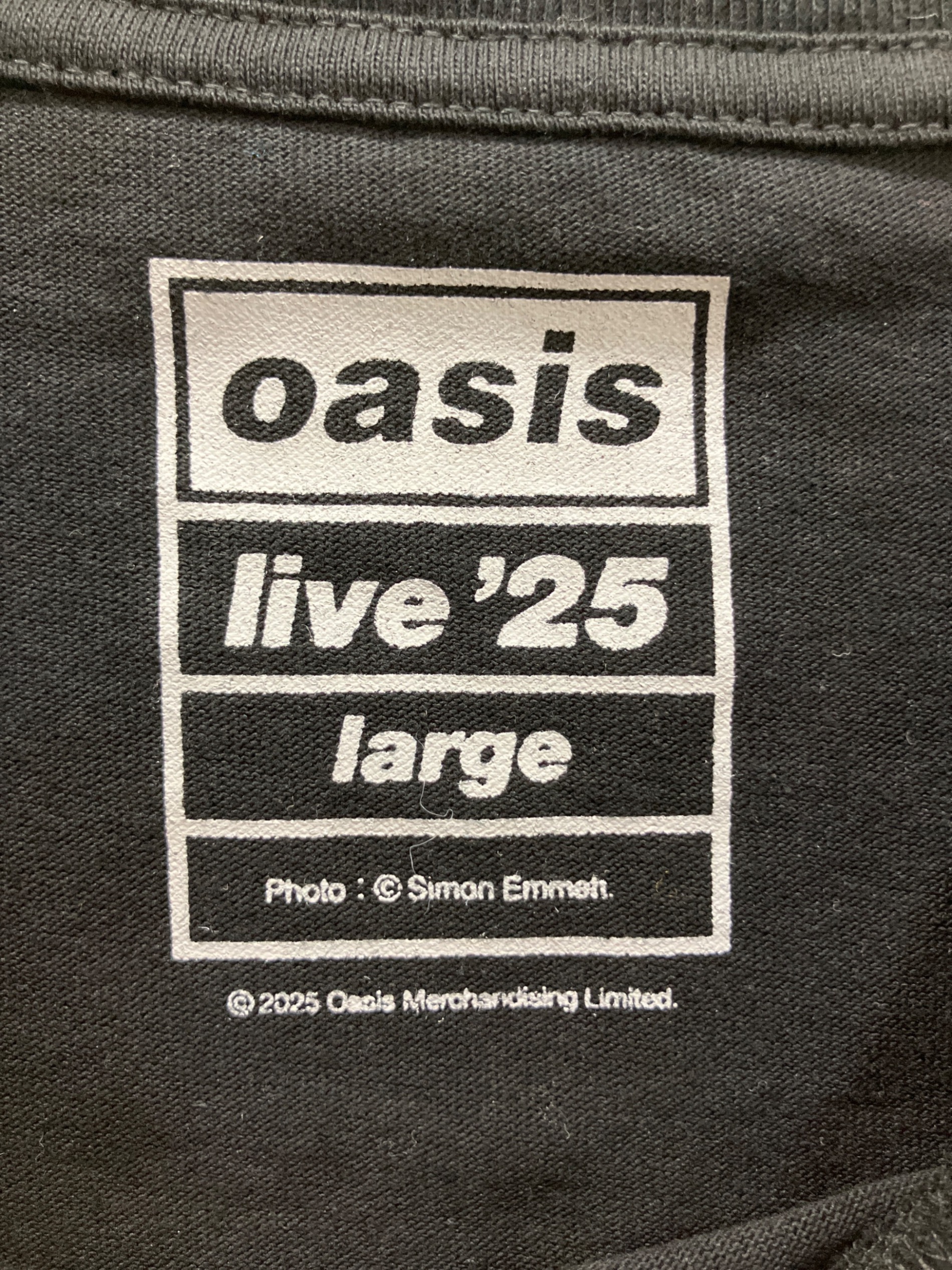 【中古】 オアシスに君がいて 中古・古着通販】oasis (オアシス) バンドTシャツ ブラック×パープル