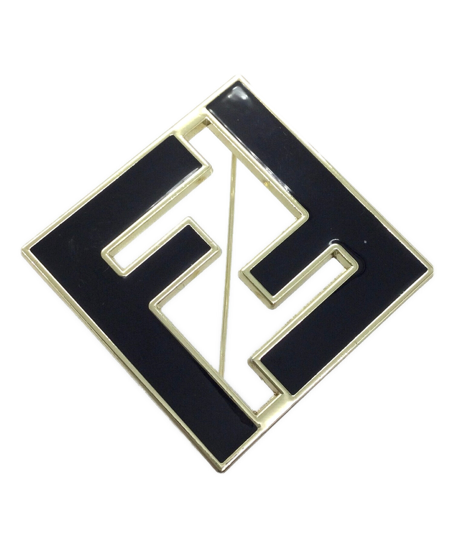 FENDI　ブローチ 上品な存在感♡】フェンディ ブローチ すぐ届く (FENDI/ブローチ