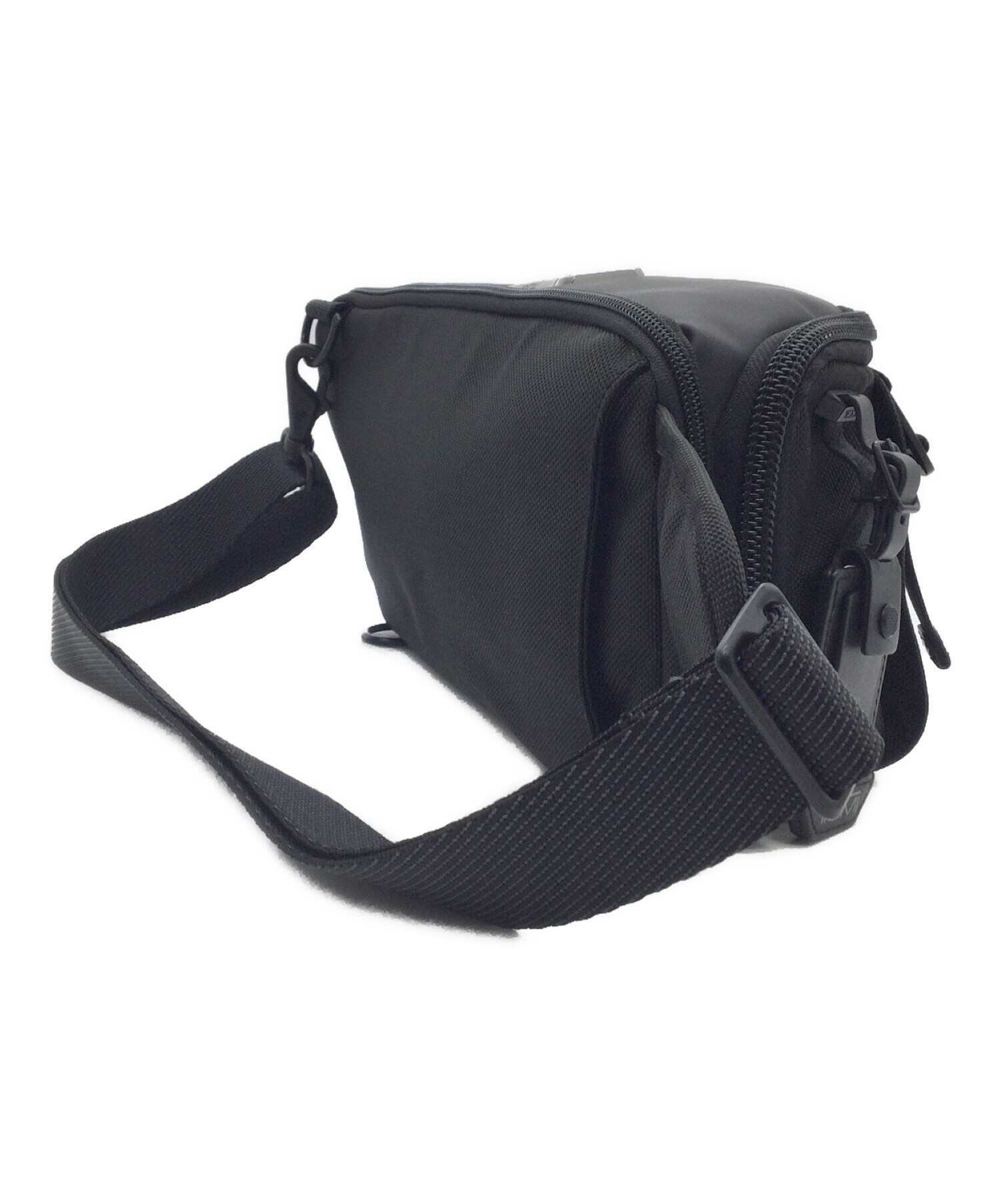 【新品未使用】TUMI ボディバッグ ブラック 中古・古着通販】TUMI (トゥミ) ボディーバッグ ブラック｜ブランド
