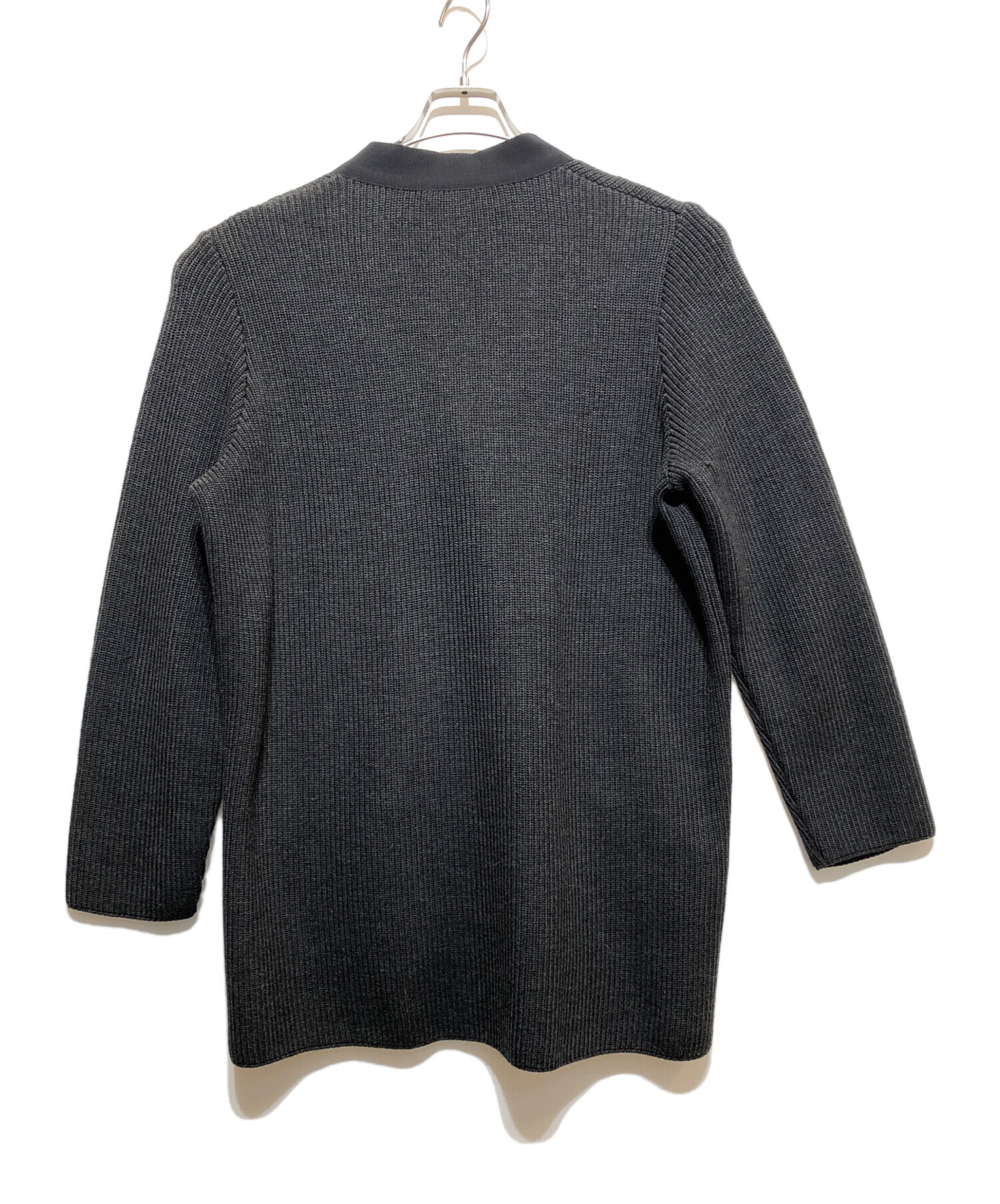 「美品」未使用サルヴァトーレフェラガモニットカーディガン Vネック M グレー 中古・古着通販】Salvatore Ferragamo (サルヴァトーレ フェラガモ