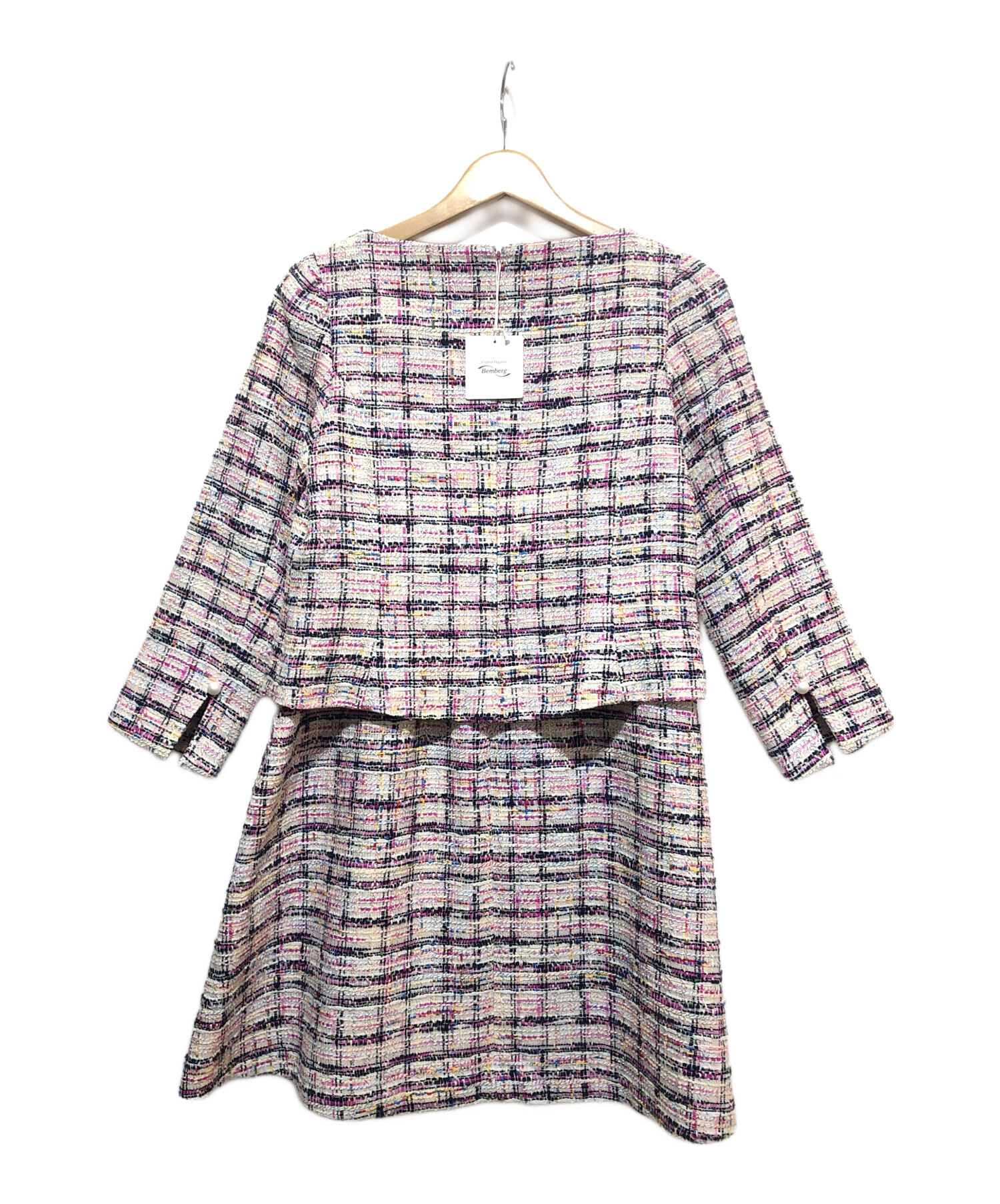 スーツ（マーリエパーエフデ） スーツ（マーリエパーエフデ）