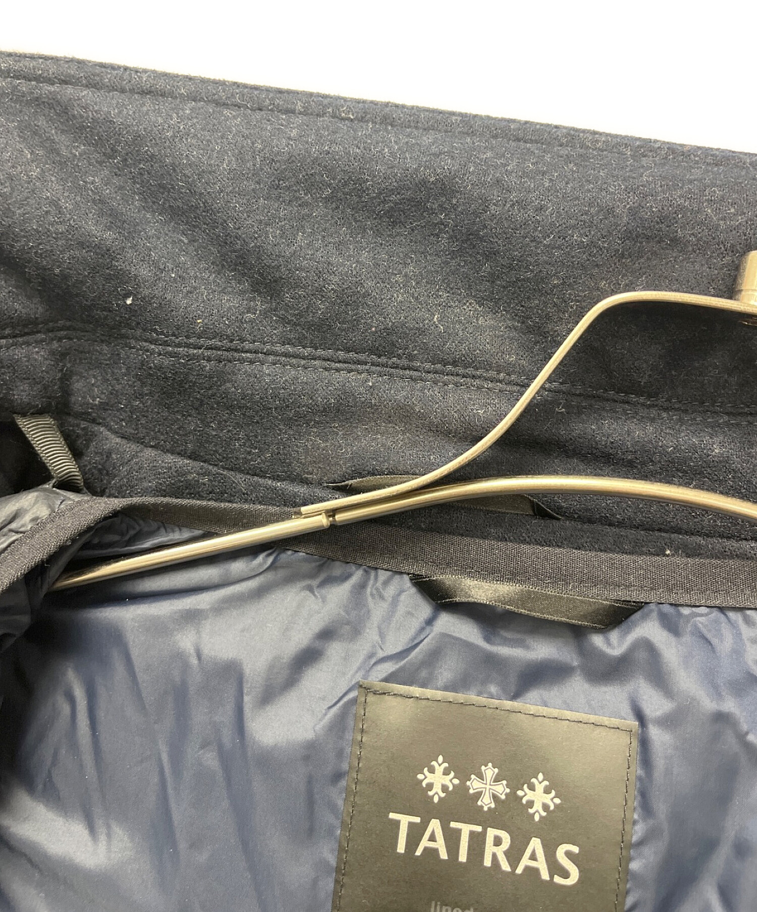 TATRAS タトラス Pコート 紺色 進化し続けるTATRAS（タトラス）の変態系ダウン。もはやダウンに見え