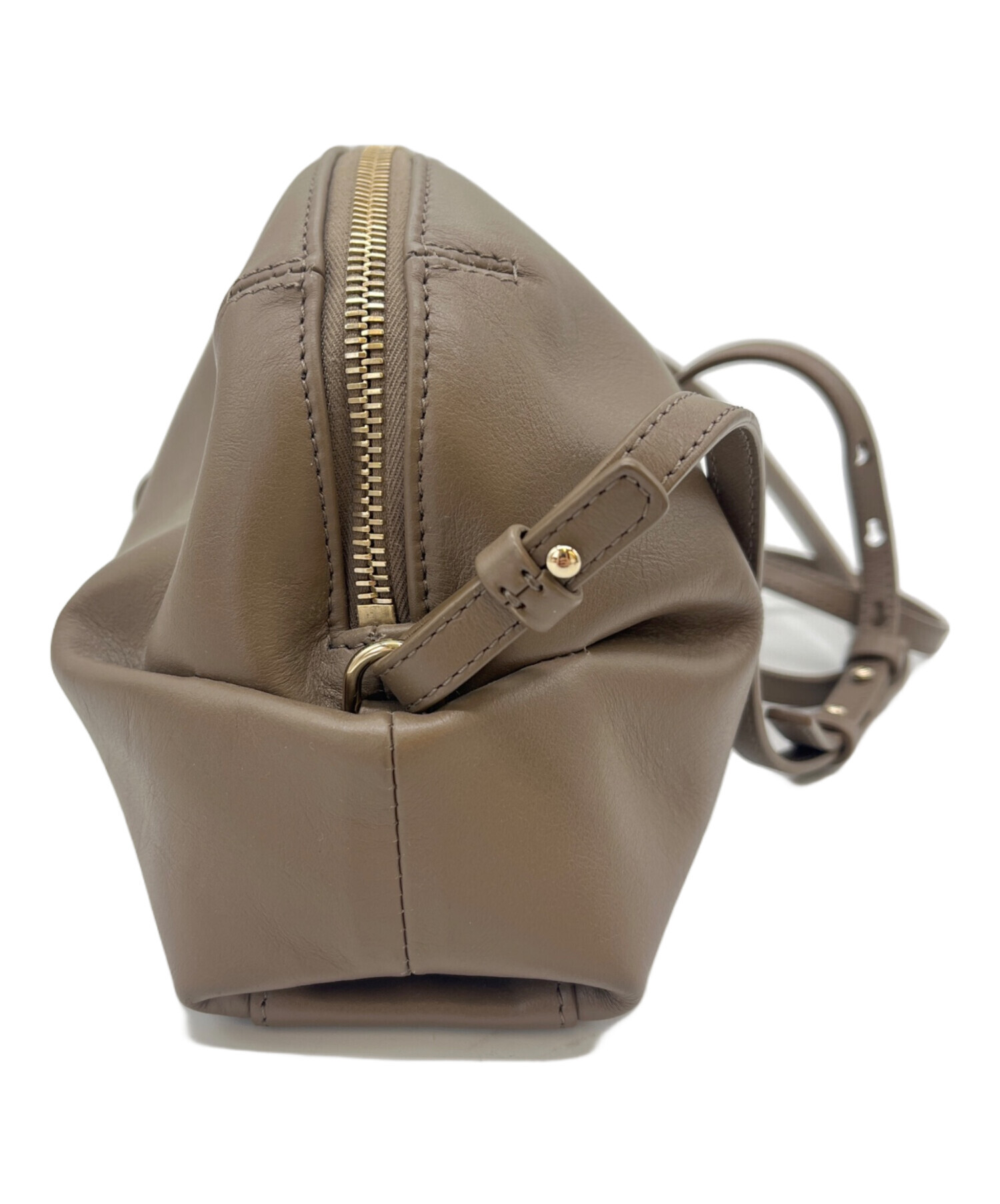 Chloe クロエ ショルダーバッグ  ベージュ 【古着】【中古】【送料無料】 Chloe - Chloe クロエ ショルダーバッグ ベージュ 【古着】【中古