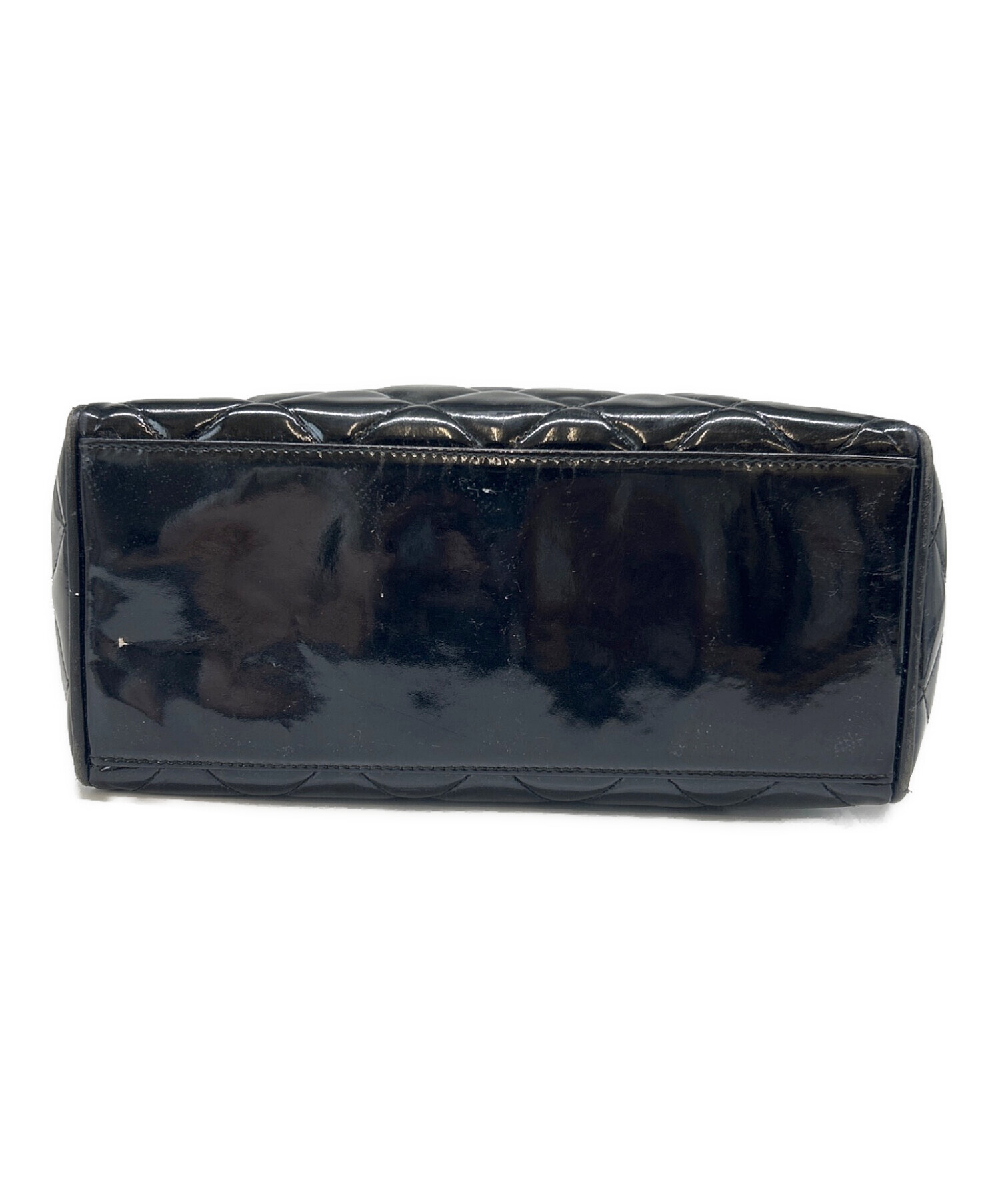 CHANEL シャネルエナメルバック 中古・古着通販】CHANEL (シャネル) CHANEL エナメルバッグ ブラック