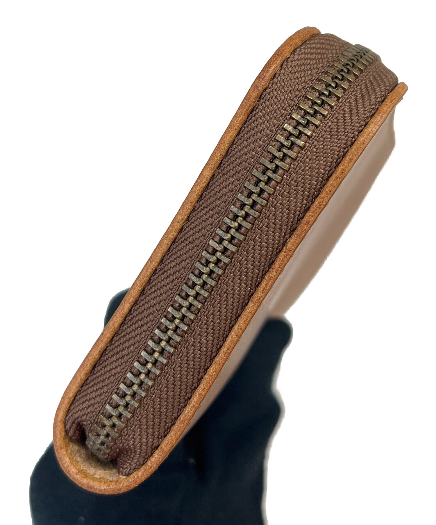 RUBATO レザー長財布 ブラウン レビュー】カードが立つ長財布！大容量で取り出しやすく見やすい