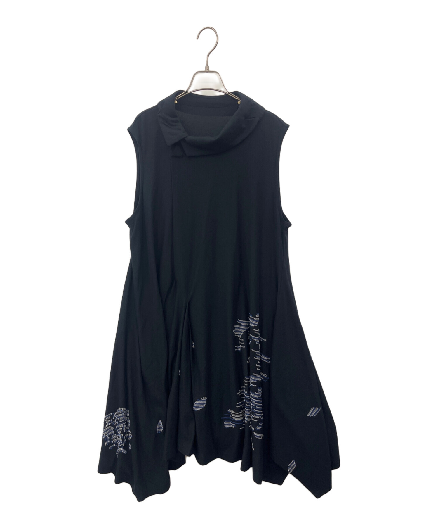 慈雨　ワンピース　ノースリーブ　サイズ40 美品 中古・古着通販】慈雨 (ジウ) 慈雨 ノースリーブワンピース ブラック