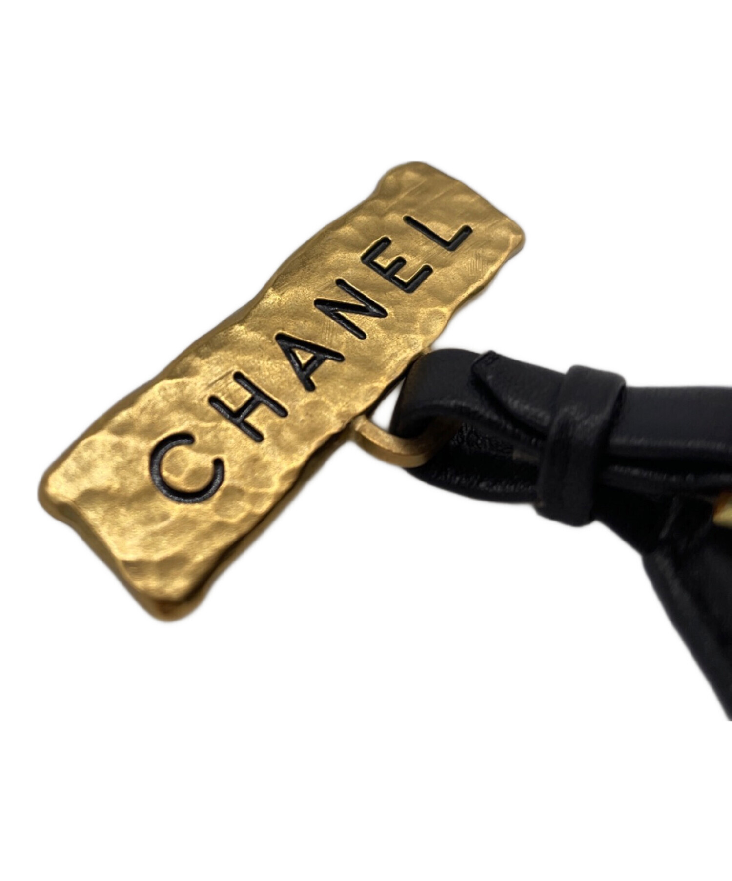 シャネル　ネームタグ　ブローチ 中古・古着通販】CHANEL (シャネル) ネームタグブローチ ブラック