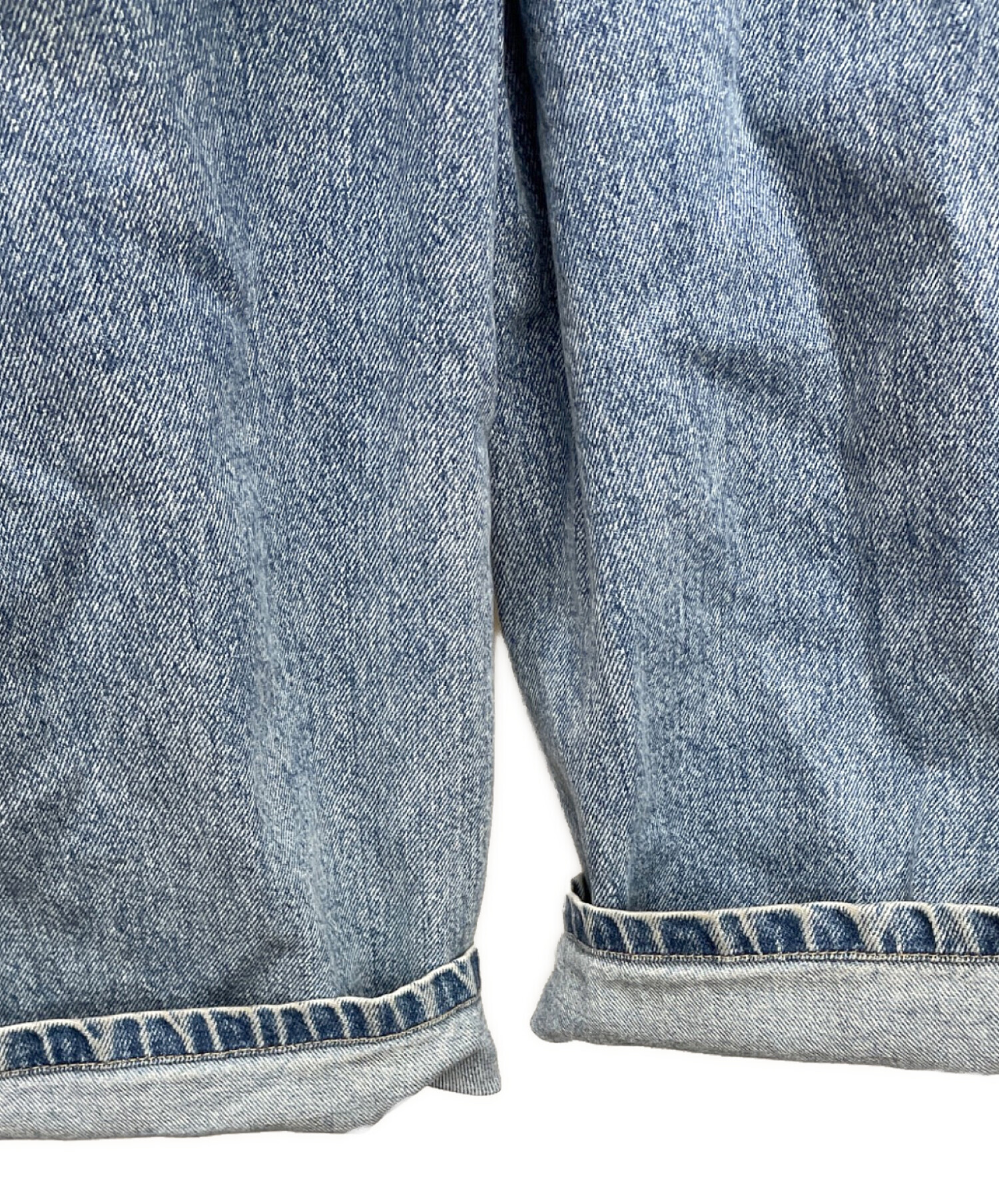 URU CENTER PRESS DENIM サイズ2 uru デニムパンツ 2 URU DENIM サイズ2 URU（ウル）の「DOUBLE 気高い