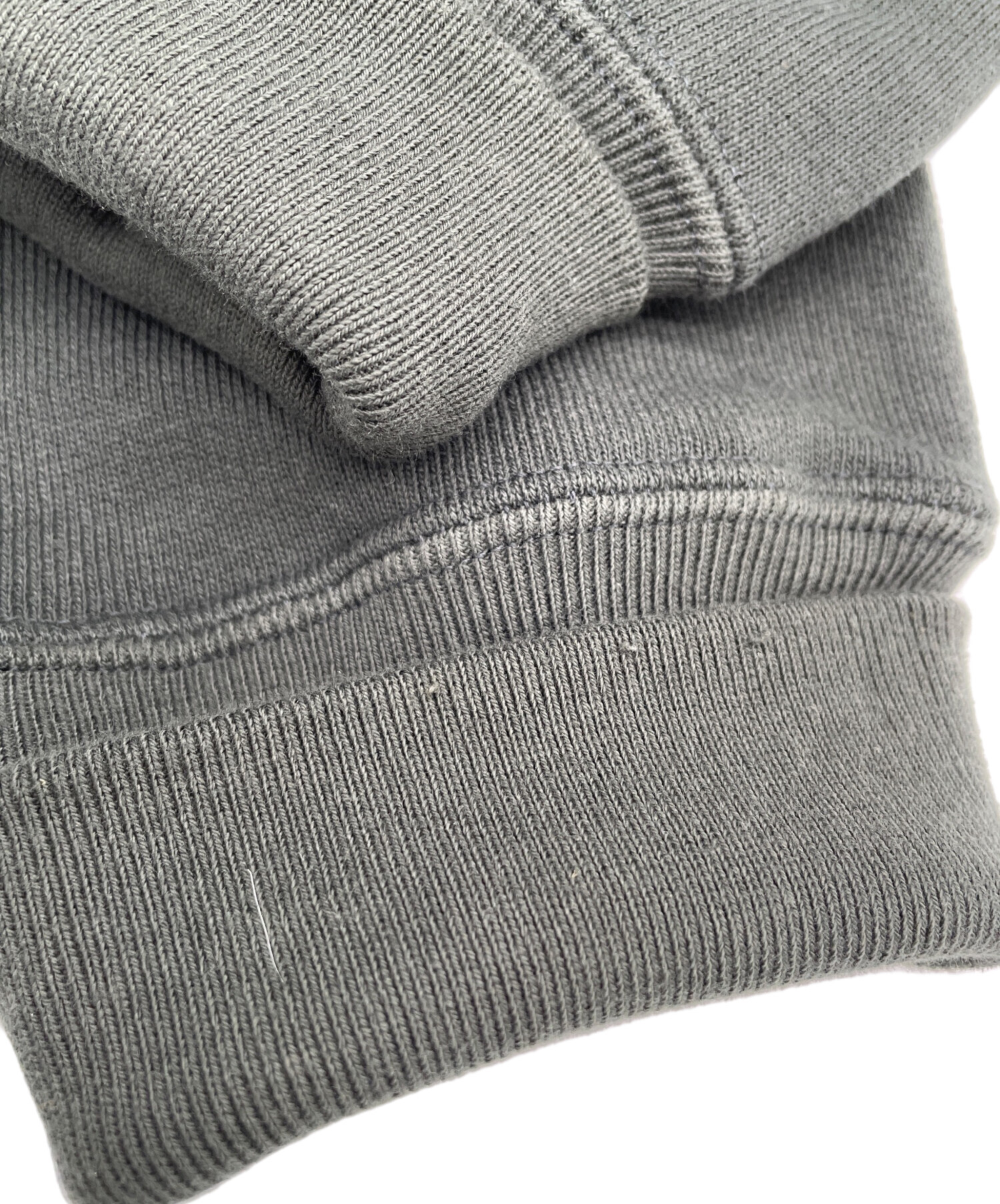 中古・古着通販】Champion (チャンピオン) スウェット グレー サイズ