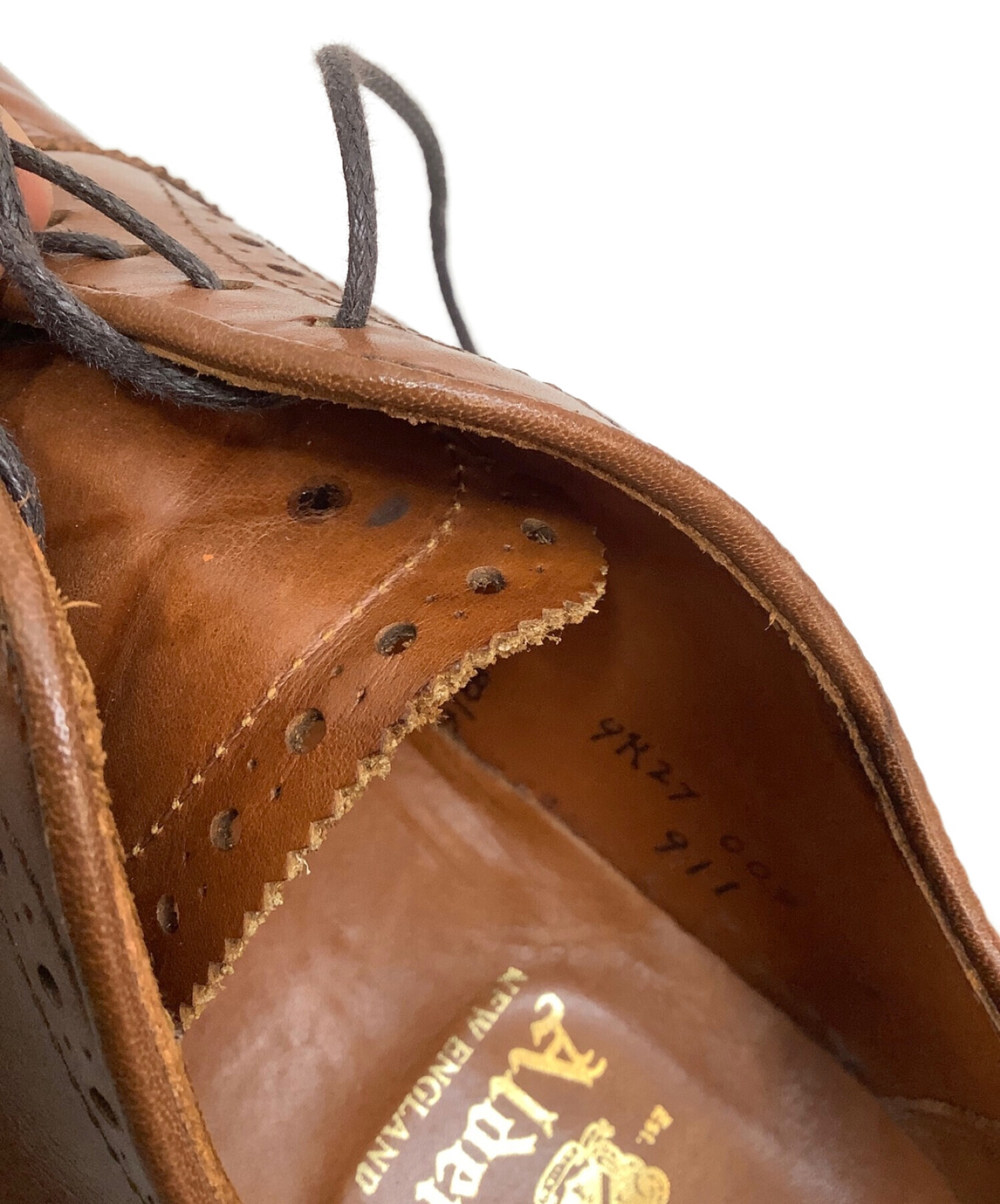 中古・古着通販】Alden (オールデン) メダリオンシューズ ブラウン 中古・古着通販】Alden (オールデン) メダリオンシューズ ブラウン