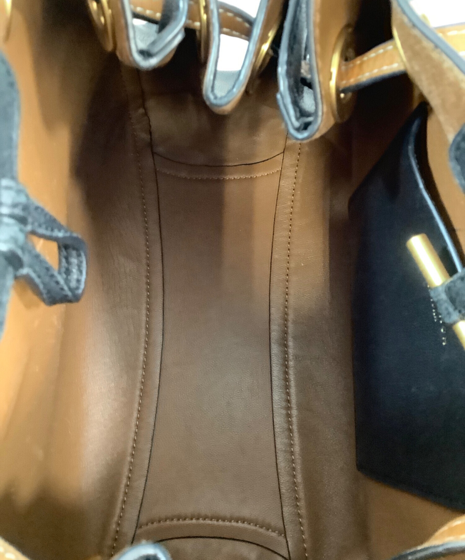 中古・古着通販】TORY BURCH (トリーバーチ) 巾着ショルダー 中古・古着通販】TORY BURCH (トリーバーチ) 巾着ショルダー