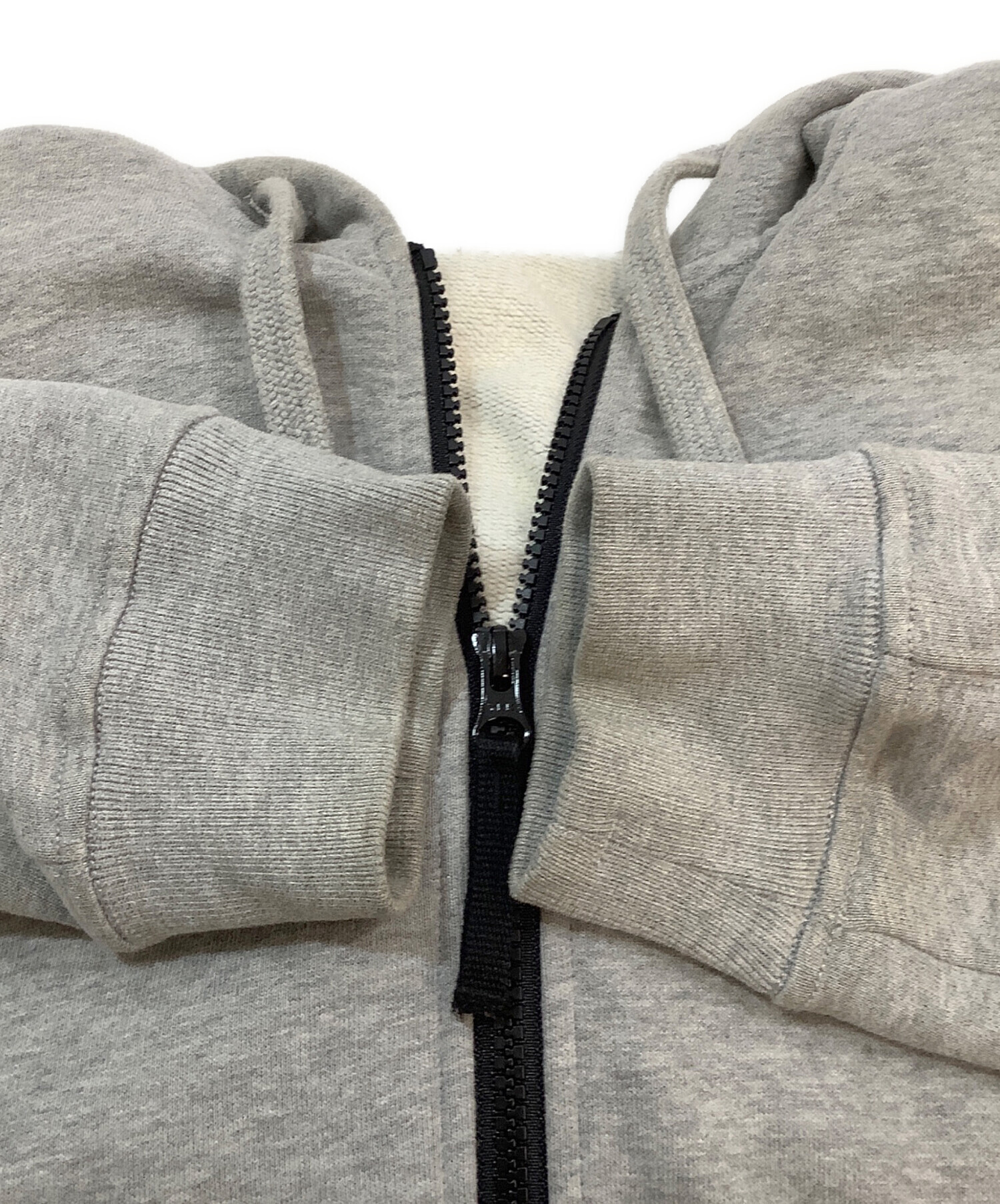 中古・古着通販】STONE ISLAND (ストーンアイランド) ジップパーカー