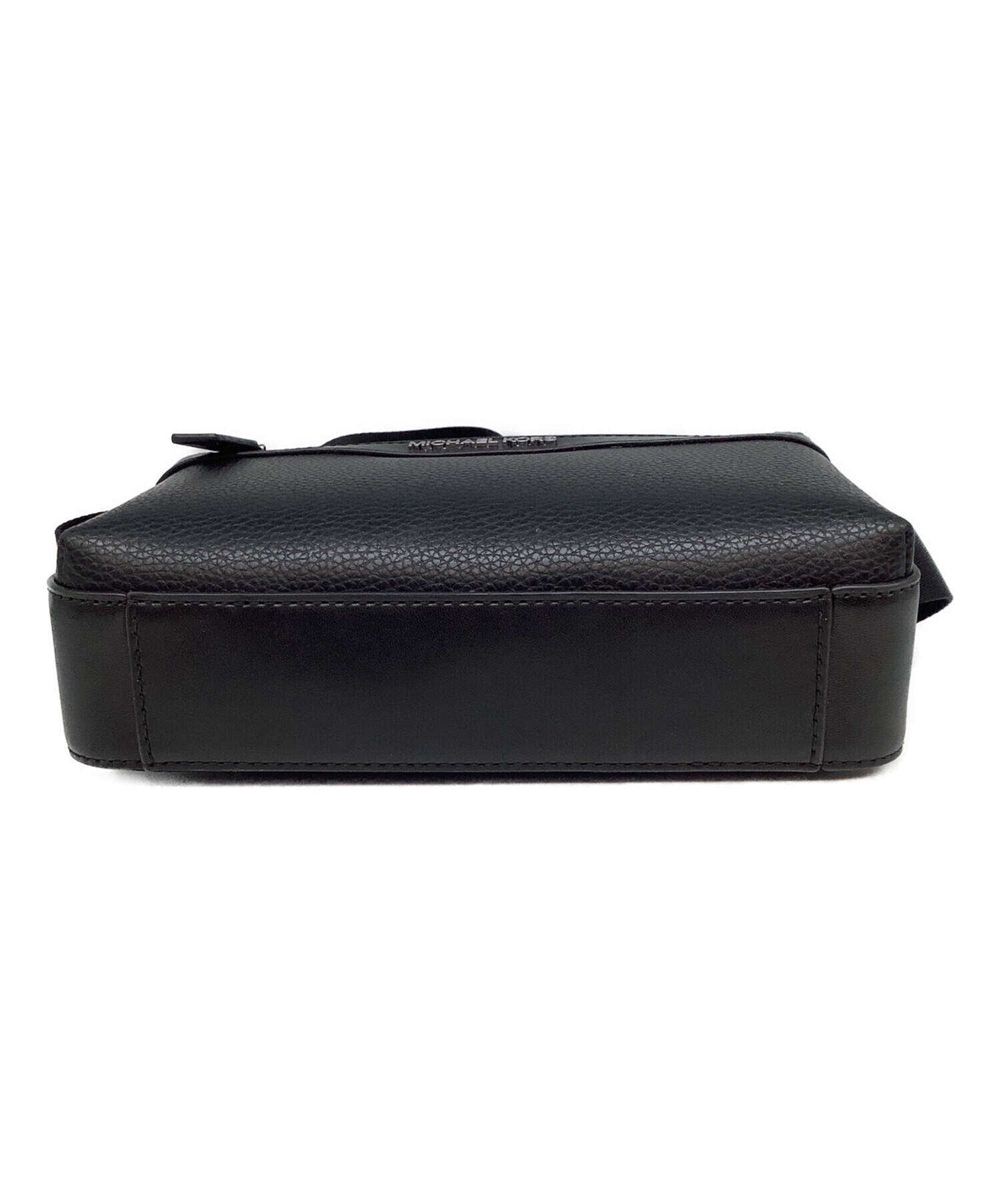Michael Kors ブラック ショルダーバッグ 中古・古着通販】MICHAEL KORS (マイケルコース) ショルダーバッグ