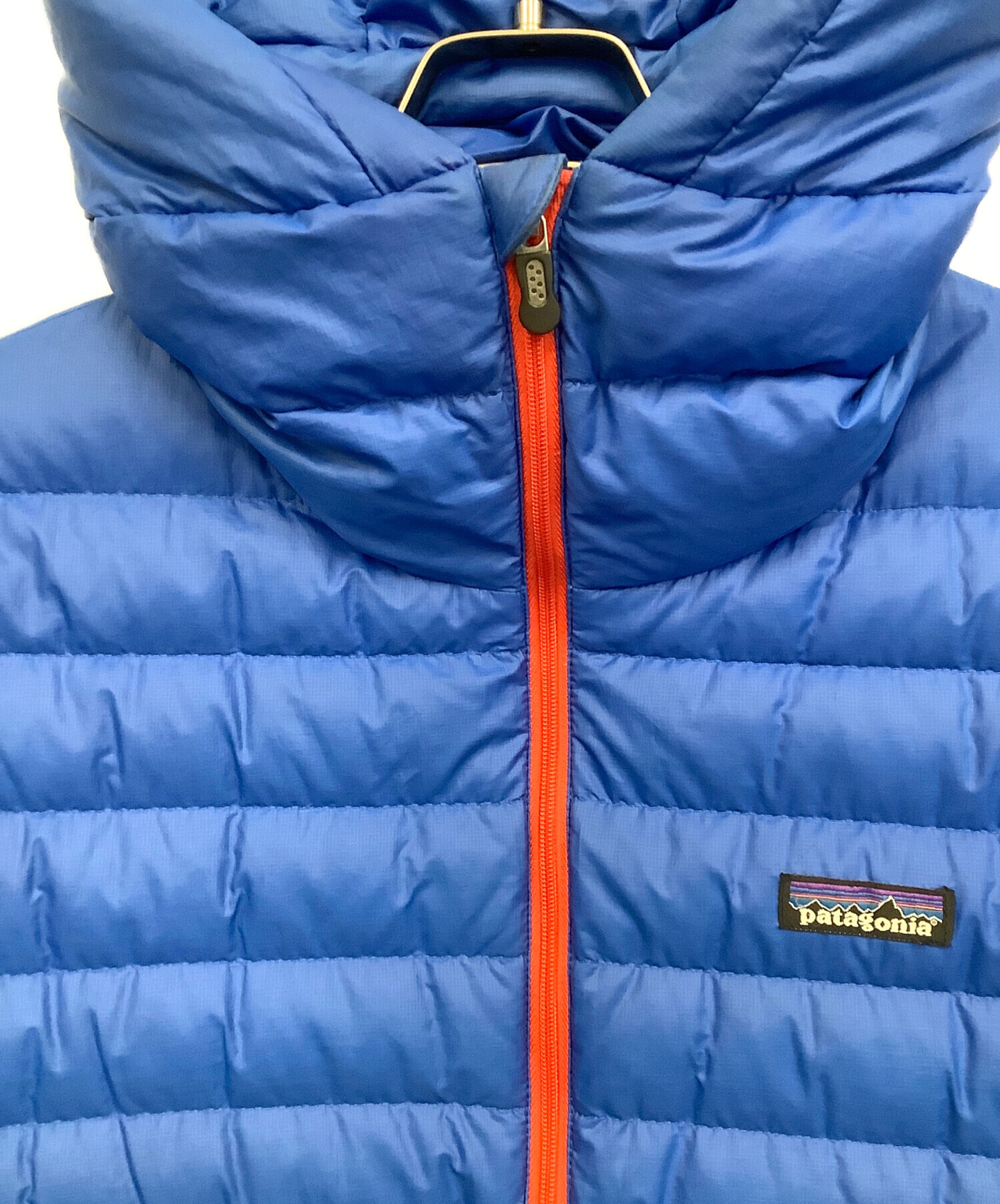 Patagonia ダウンジャケット フーデッド ブルー 中古・古着通販】Patagonia (パタゴニア) ダウンジャケット ブルー
