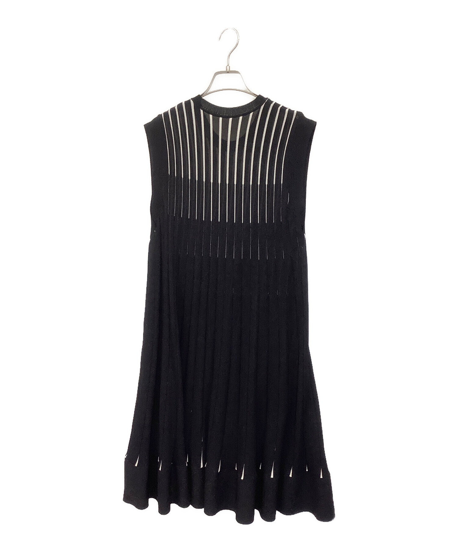 イッセイミヤケ プリーツ フリンジワンピース ブラック 近年モデル 中古・古着通販】ISSEY MIYAKE (イッセイミヤケ) アクションプリーツ