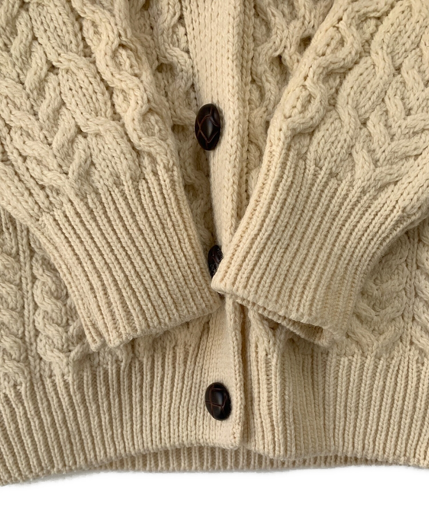 アルパカ ウール アラン カーディガン アイボリー 中古・古着通販】aran (アラン) ニットカーディガン アイボリー サイズ