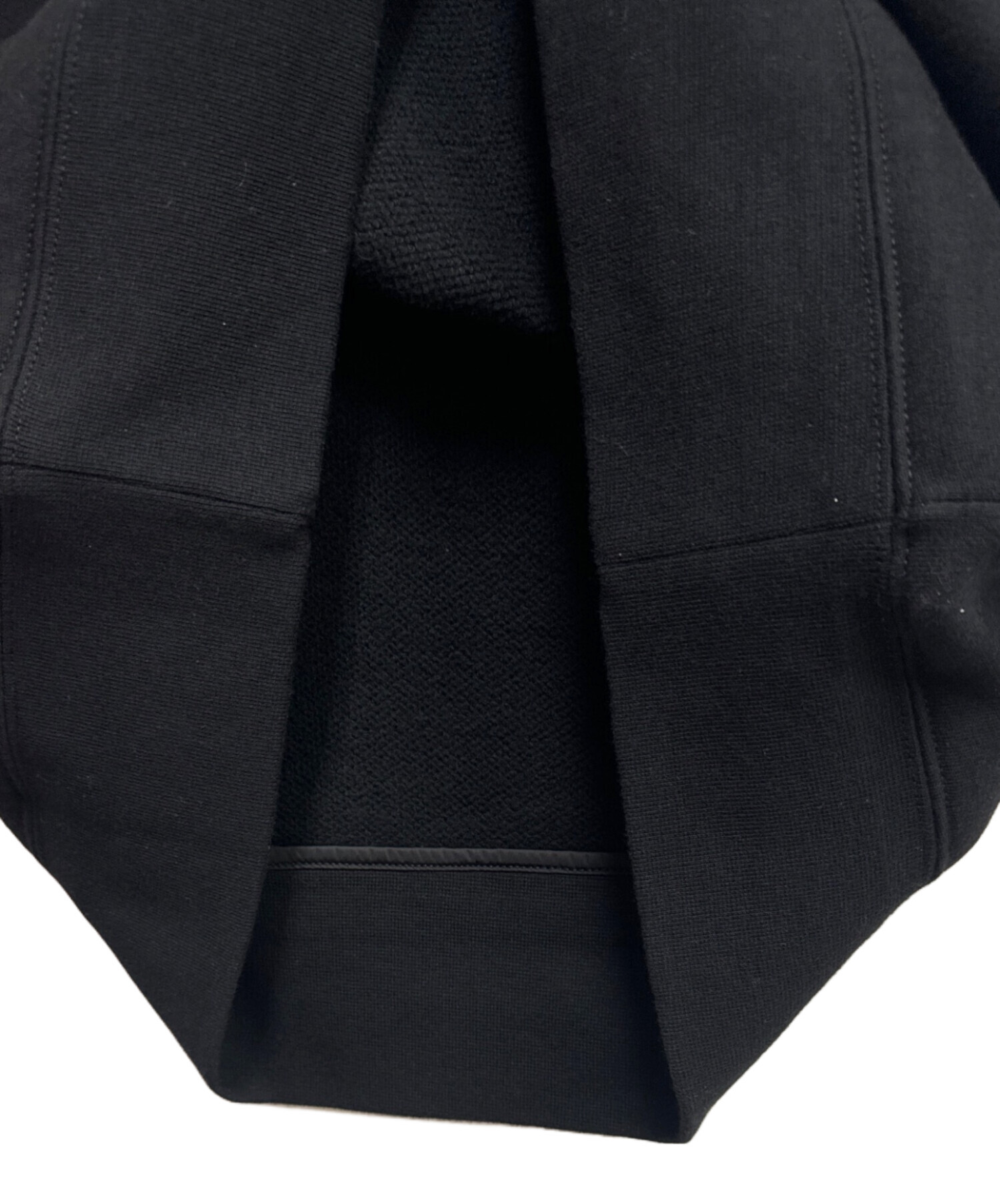 中古・古着通販】MONCLER (モンクレール) ロゴビッグワッペン 中古・古着通販】MONCLER (モンクレール) ロゴビッグワッペン