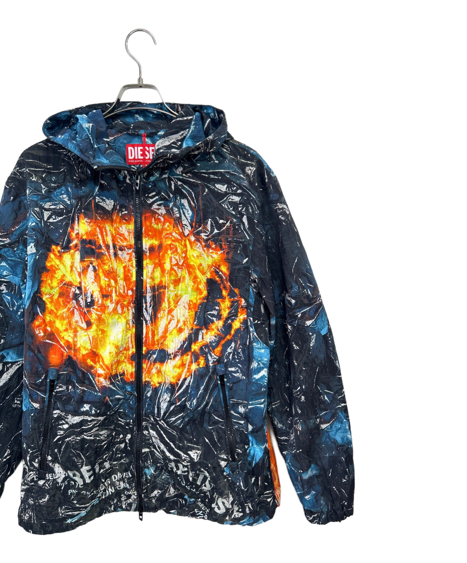 Nobi【青山店限定 】〈新品・未使用〉超レア DIESEL ジャケット ド迫力の加工素材で魅了するディーゼル──特集：ロングがショートか