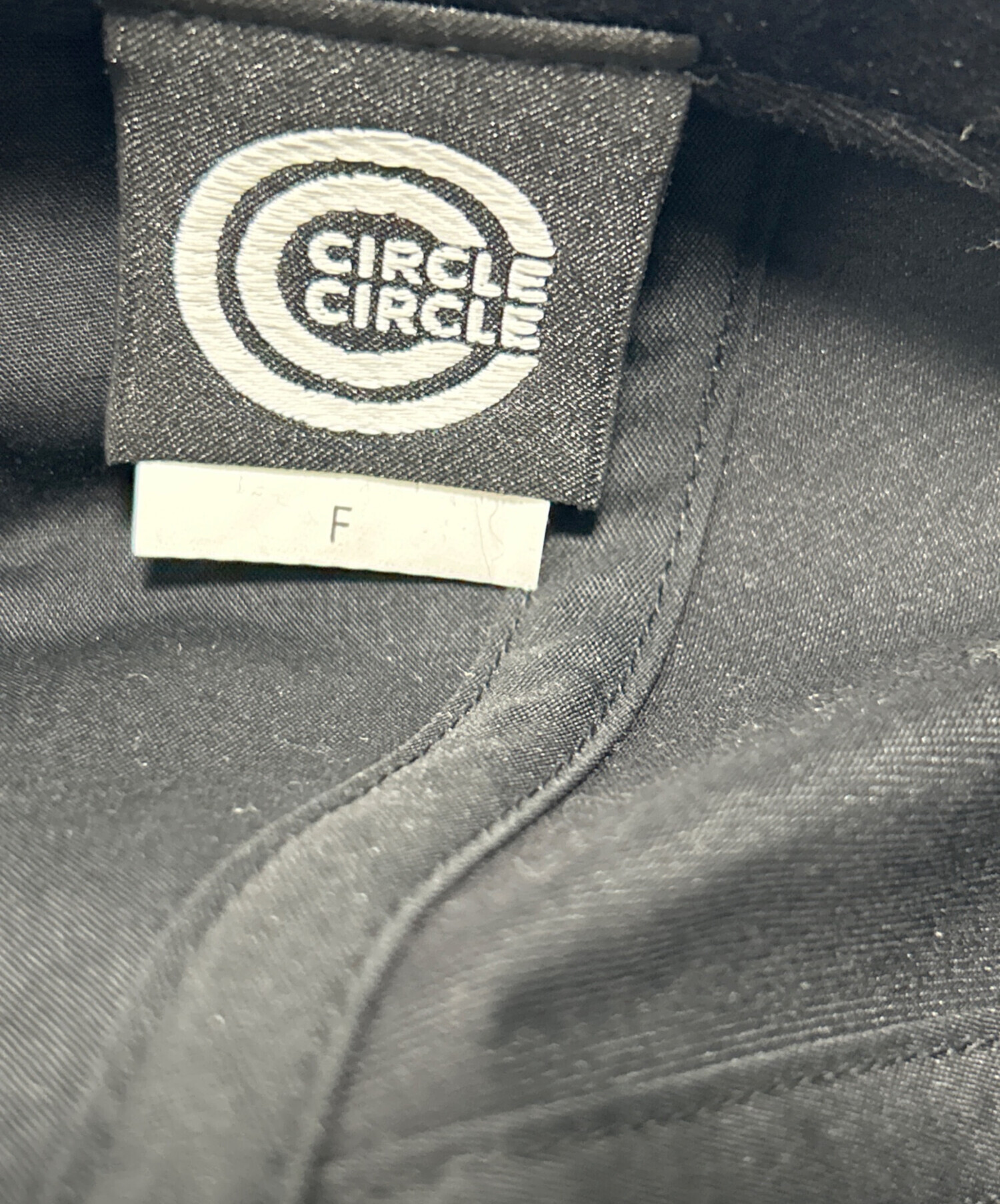 中古・古着通販】CIRCLECIRCLE (サークルサークル) キャップ ブラック