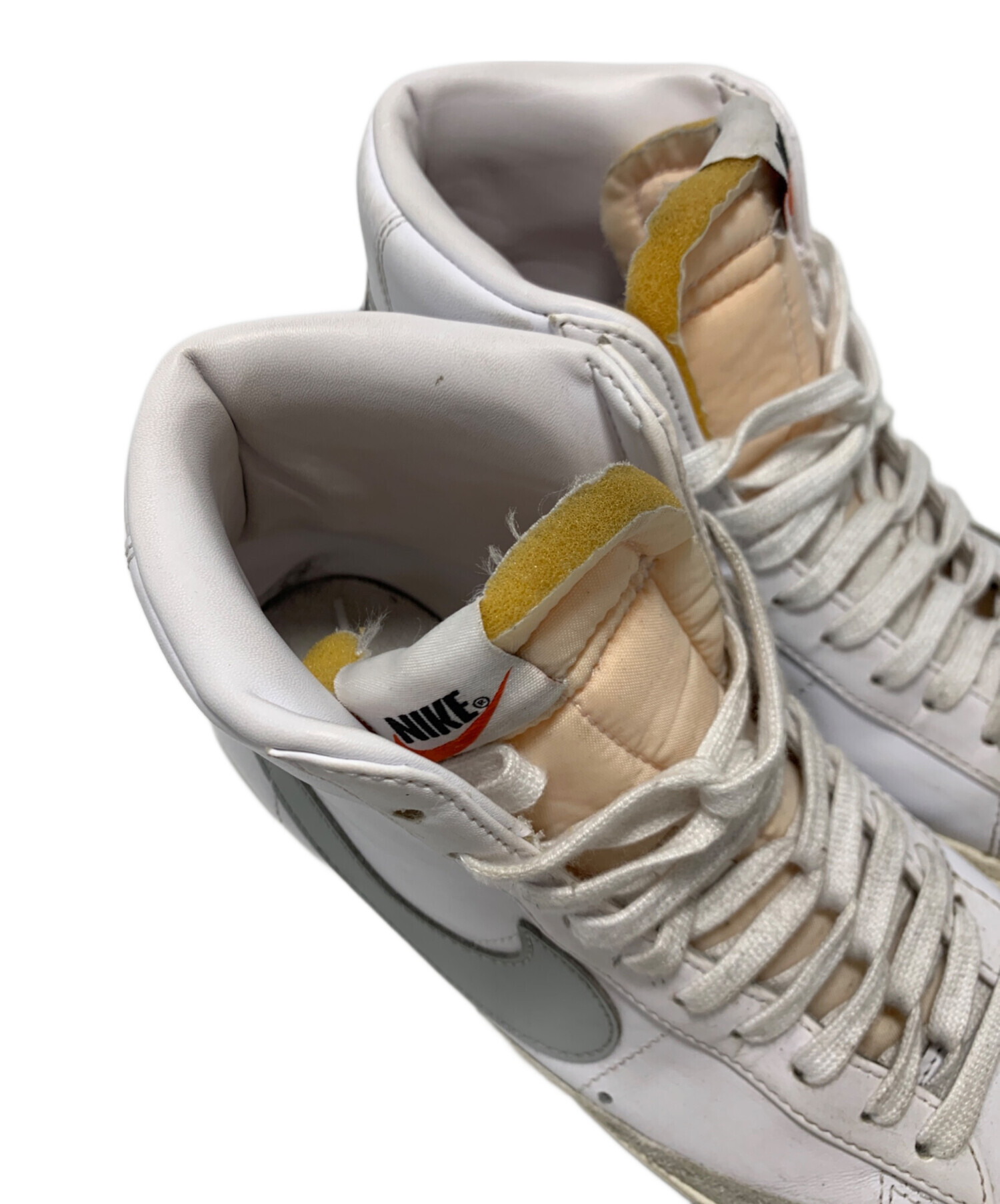 中古・古着通販】NIKE (ナイキ) ハイカットスニーカー ホワイト サイズ