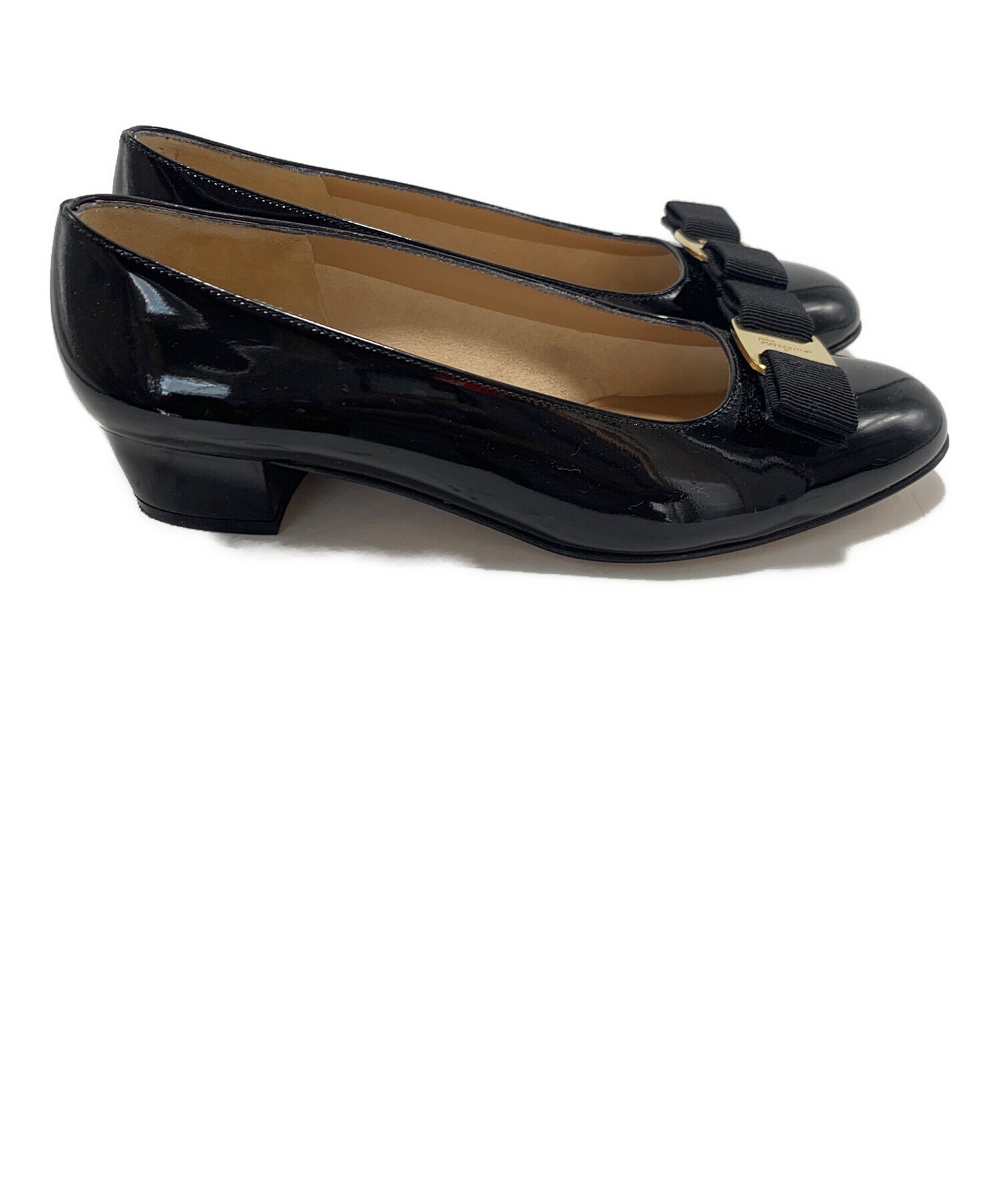 Salvatore Ferragamo ヴァラ リボン パンプス エナメル 黒 中古・古着通販】Salvatore Ferragamo (サルヴァトーレ フェラガモ
