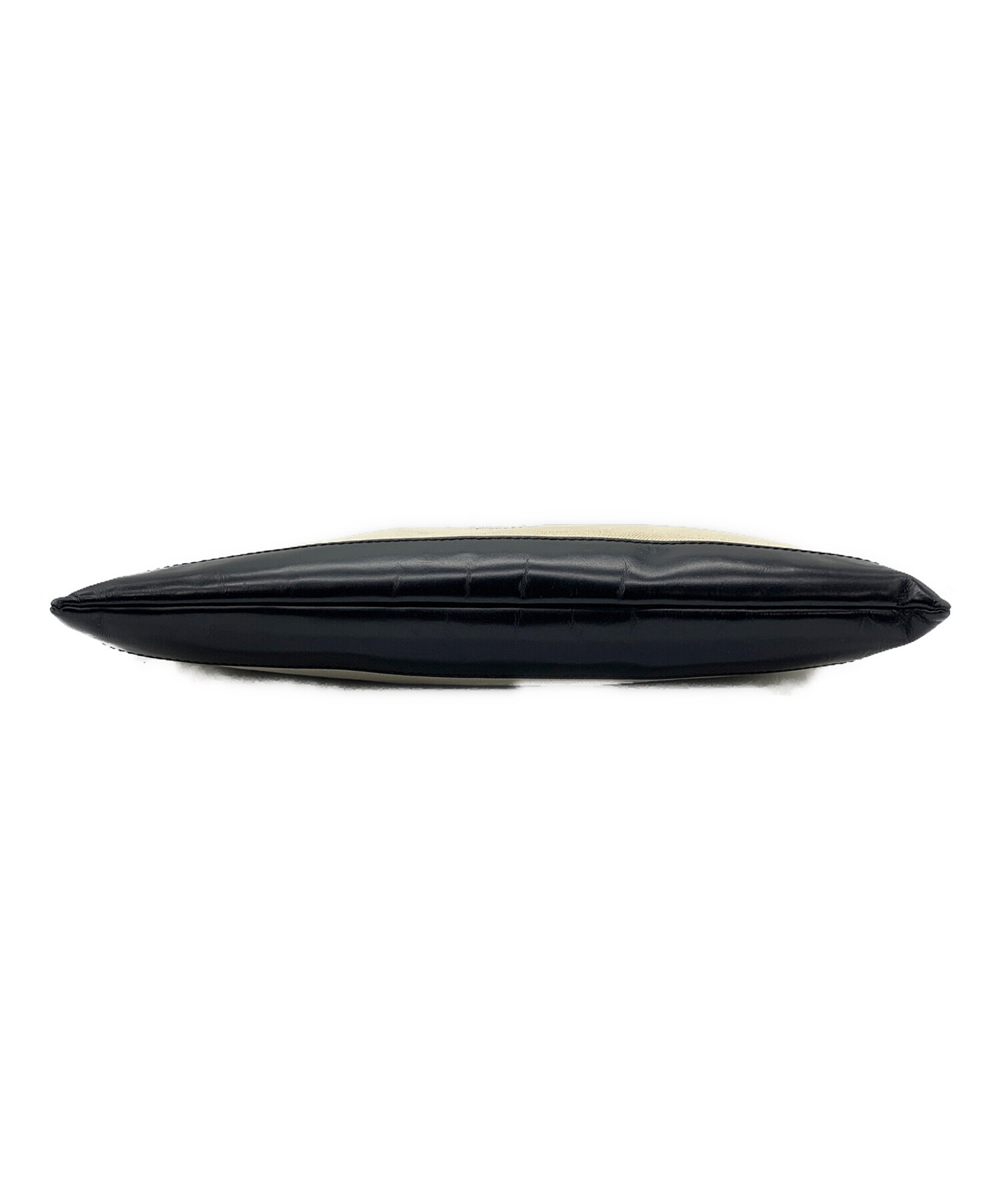 BALENCIAGA アイボリー クラッチバッグ 中古・古着通販】BALENCIAGA (バレンシアガ) クラッチバッグ