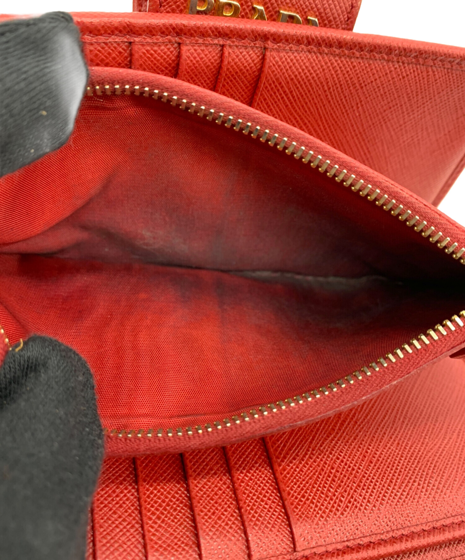 中古・古着通販】PRADA (プラダ) サフィアーノ 2つ折り長財布 レッド