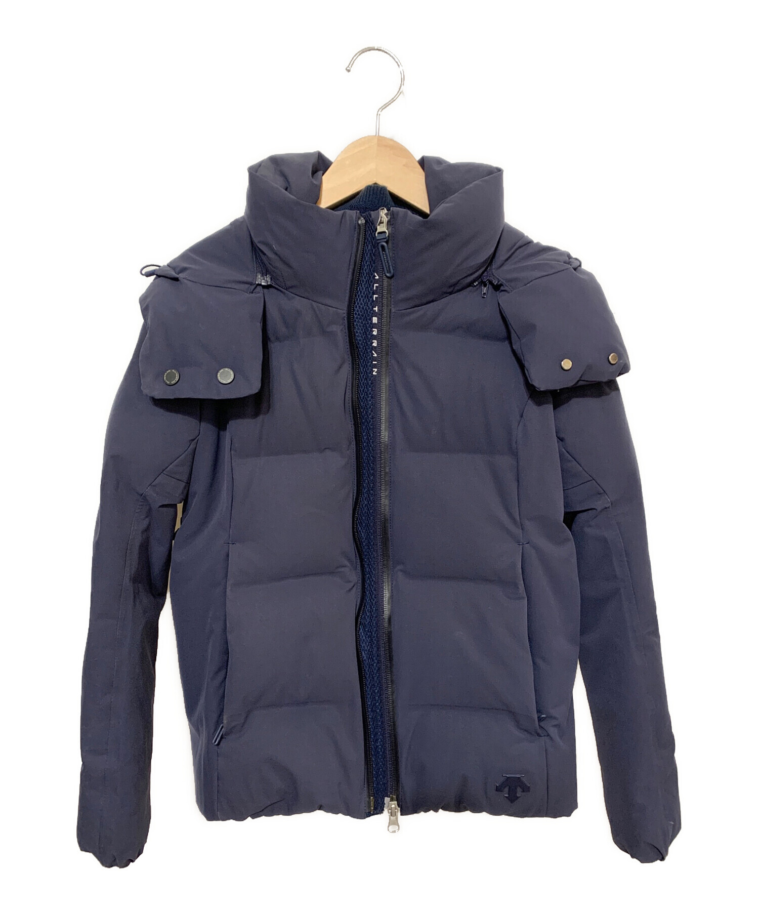 ネイビー ダウンジャケット デサント この冬 大人のダウンディオール 