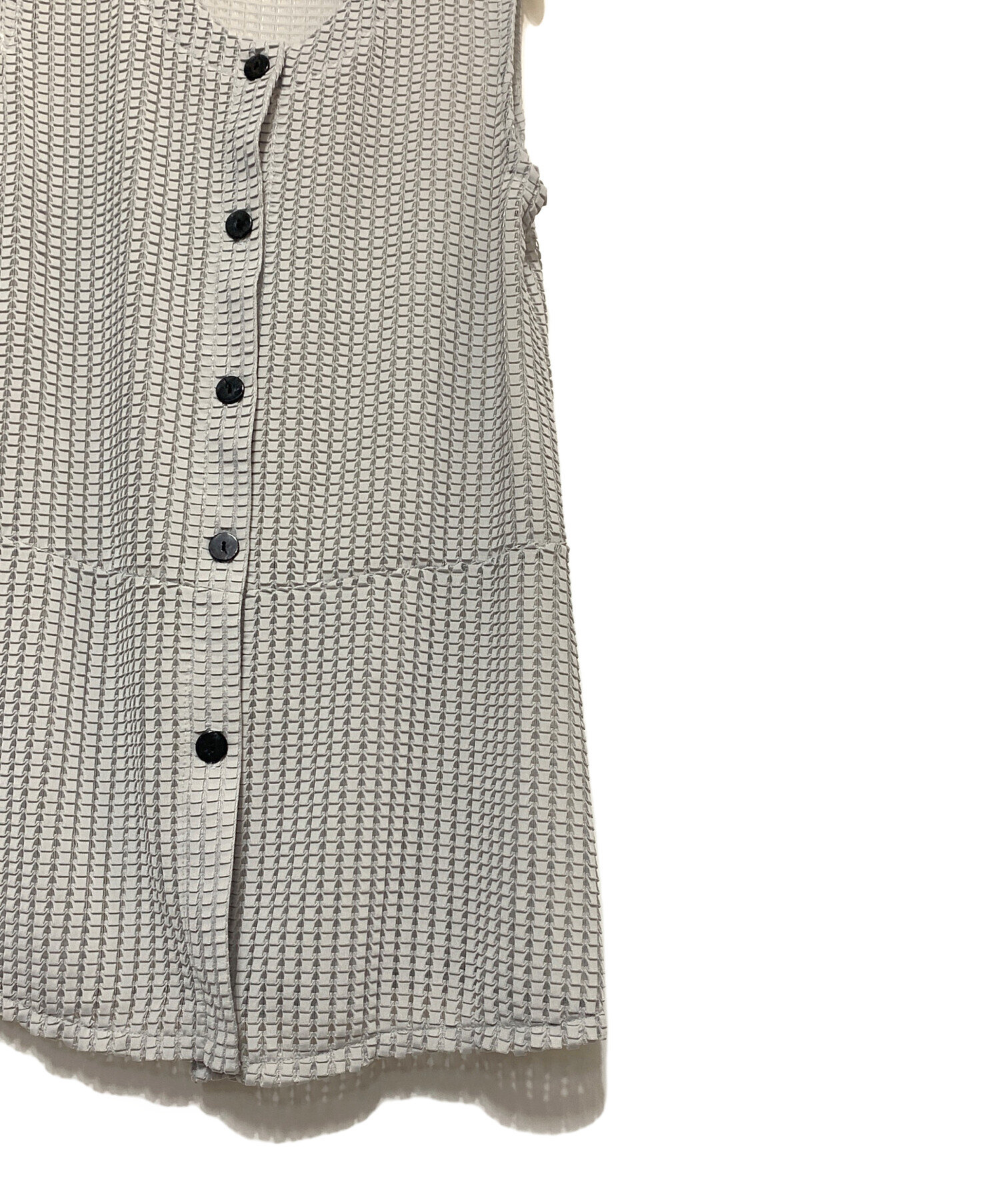 イッセイミヤケ　me のチュニック（未使用） 中古・古着通販】ISSEY MIYAKE (イッセイミヤケ) チュニックブラウス