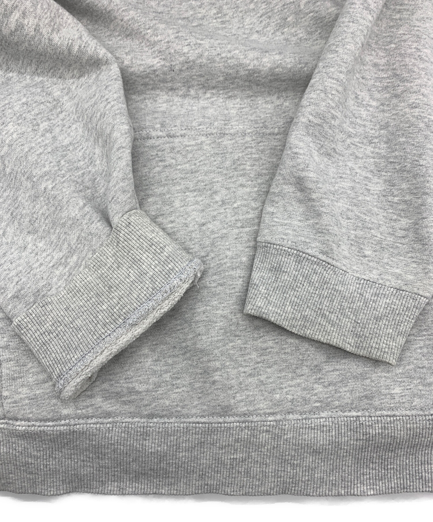 Stüssy グレー パーカー Lサイズ　USED STUSSY(ステューシー) / パーカー/L/コットン/グレー | 古着の販売