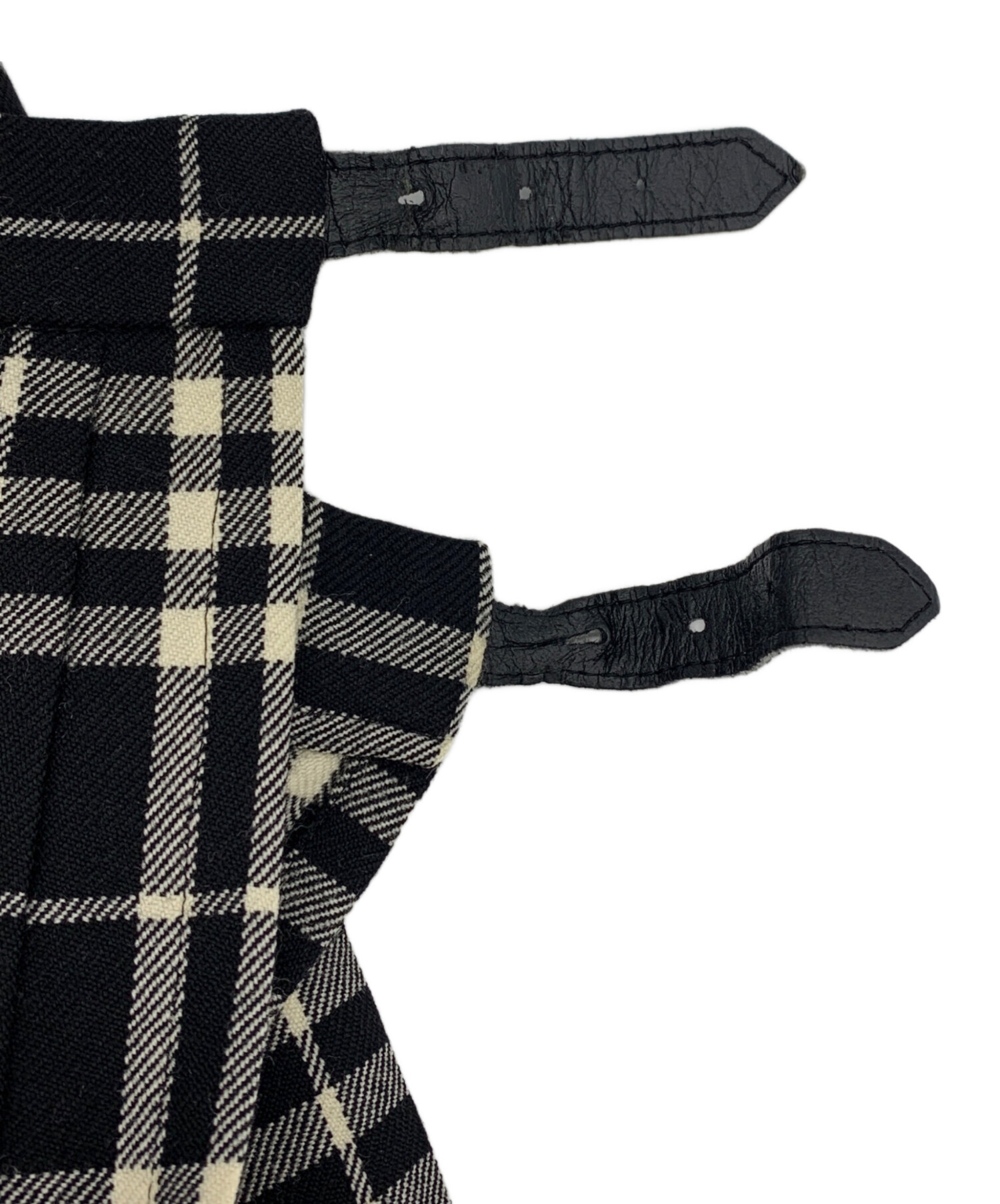 バーバリーロンドン ロング プリーツラップスカート 2連ベルト 黒 中古・古着通販】BURBERRY LONDON (バーバリーロンドン) プリーツ
