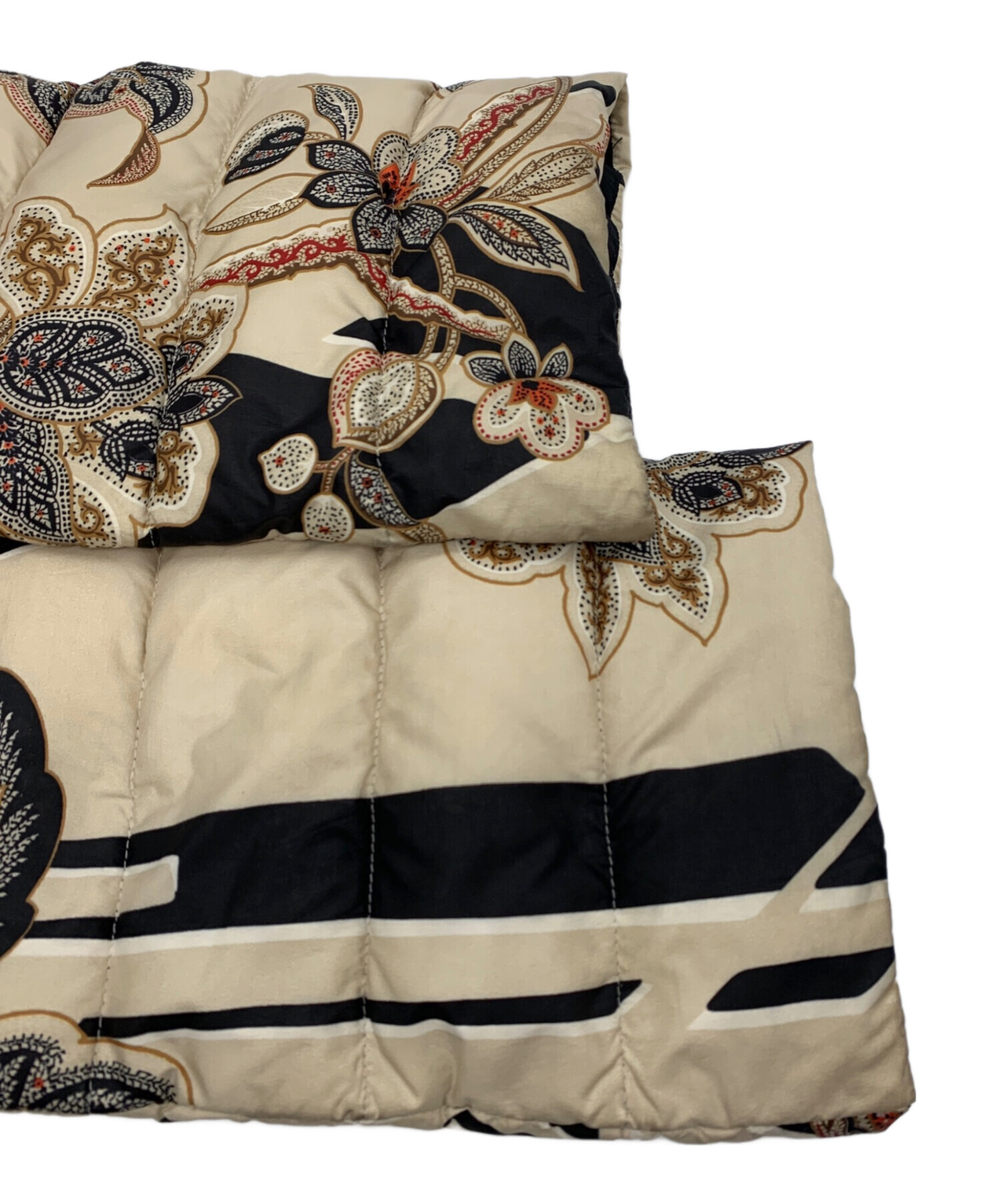 中古・古着通販】ETRO (エトロ) ダウンジャケット ベージュ サイズ:38