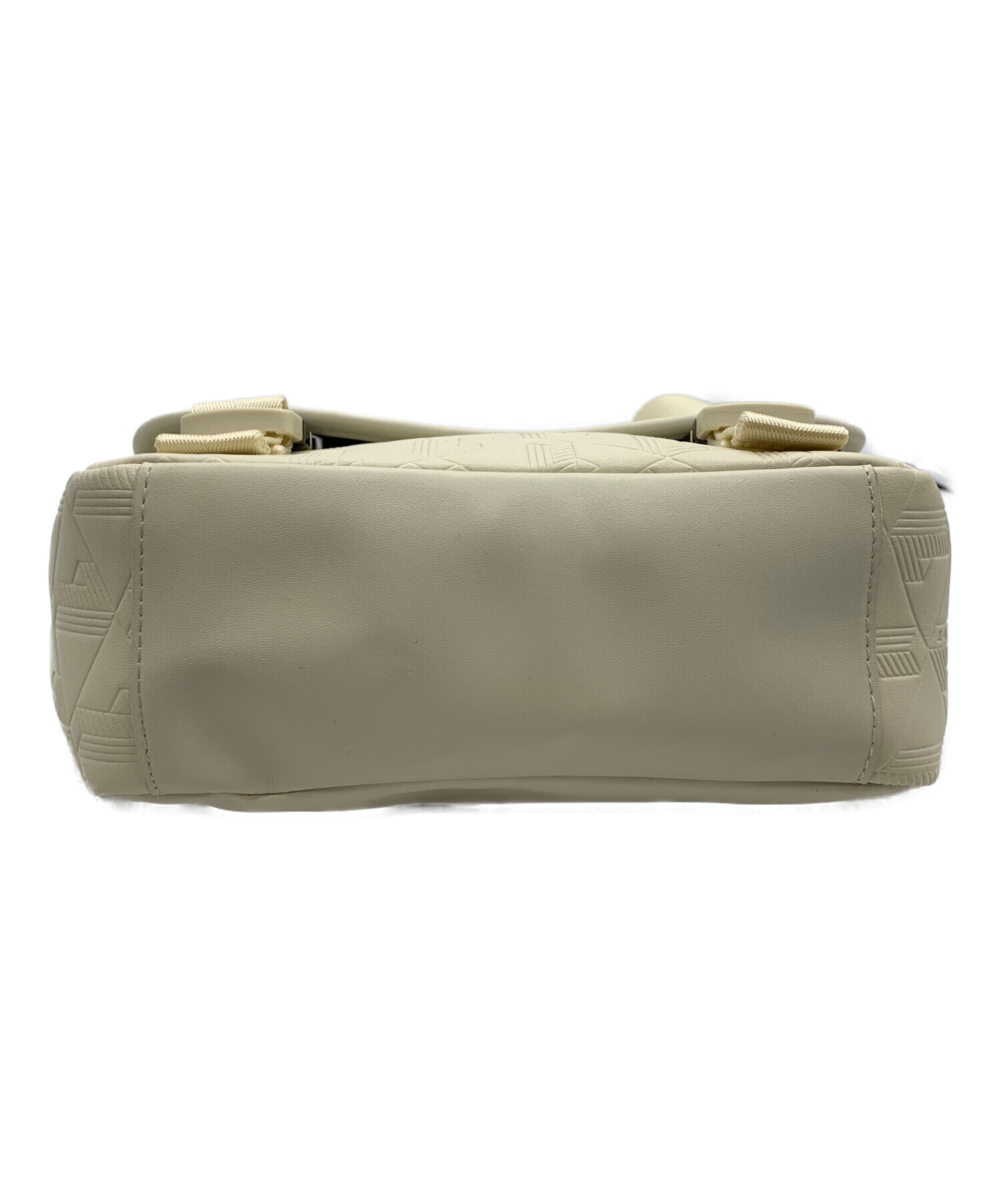 【未使用品】Lacosteメッセンジャーバッグ 中古・古着通販】LACOSTE (ラコステ) スモールメッセンジャーバッグ