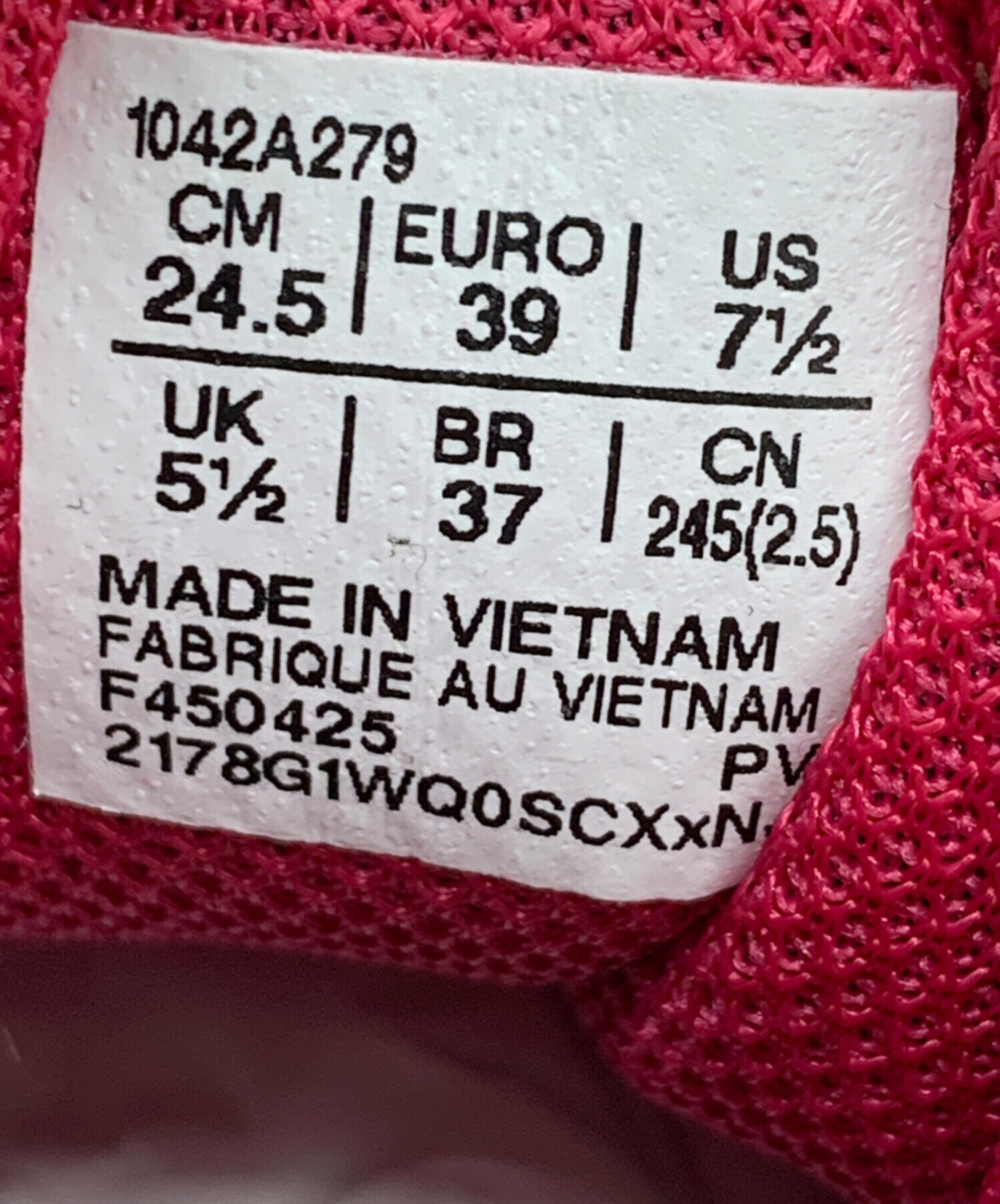 完売　新品未使用　アシックス　スコート　ピンク　Mサイズ　人気 中古・古着通販】asics (アシックス) テニスシューズ ピンク サイズ