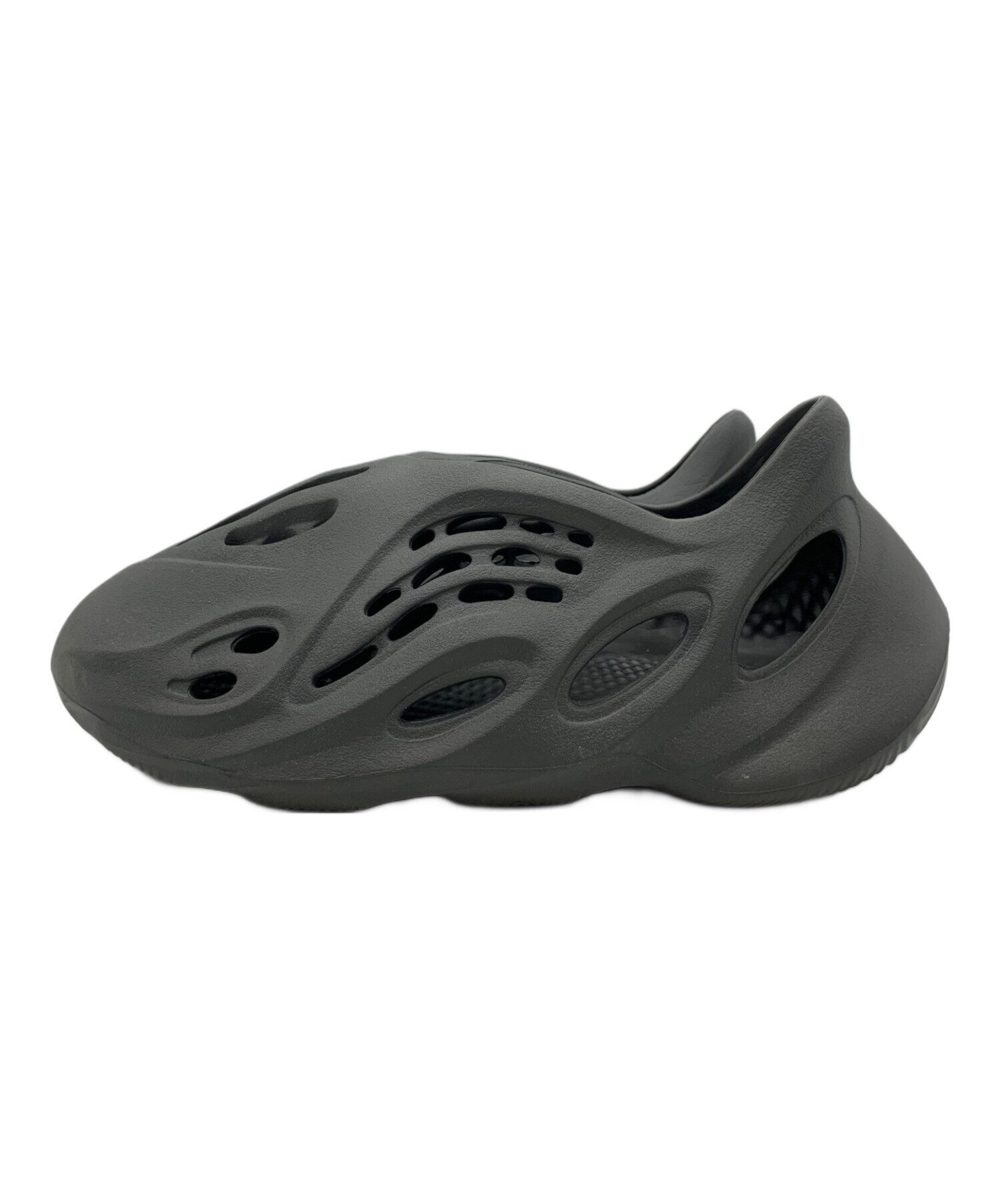 中古・古着通販】adidas (アディダス) YEEZY Foam Runne グレー サイズ