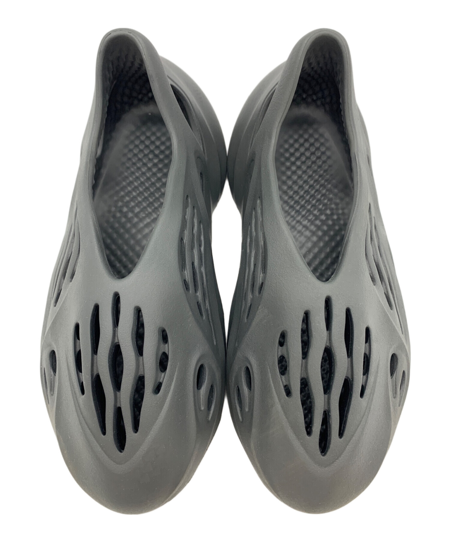 中古・古着通販】adidas (アディダス) YEEZY Foam Runne グレー サイズ
