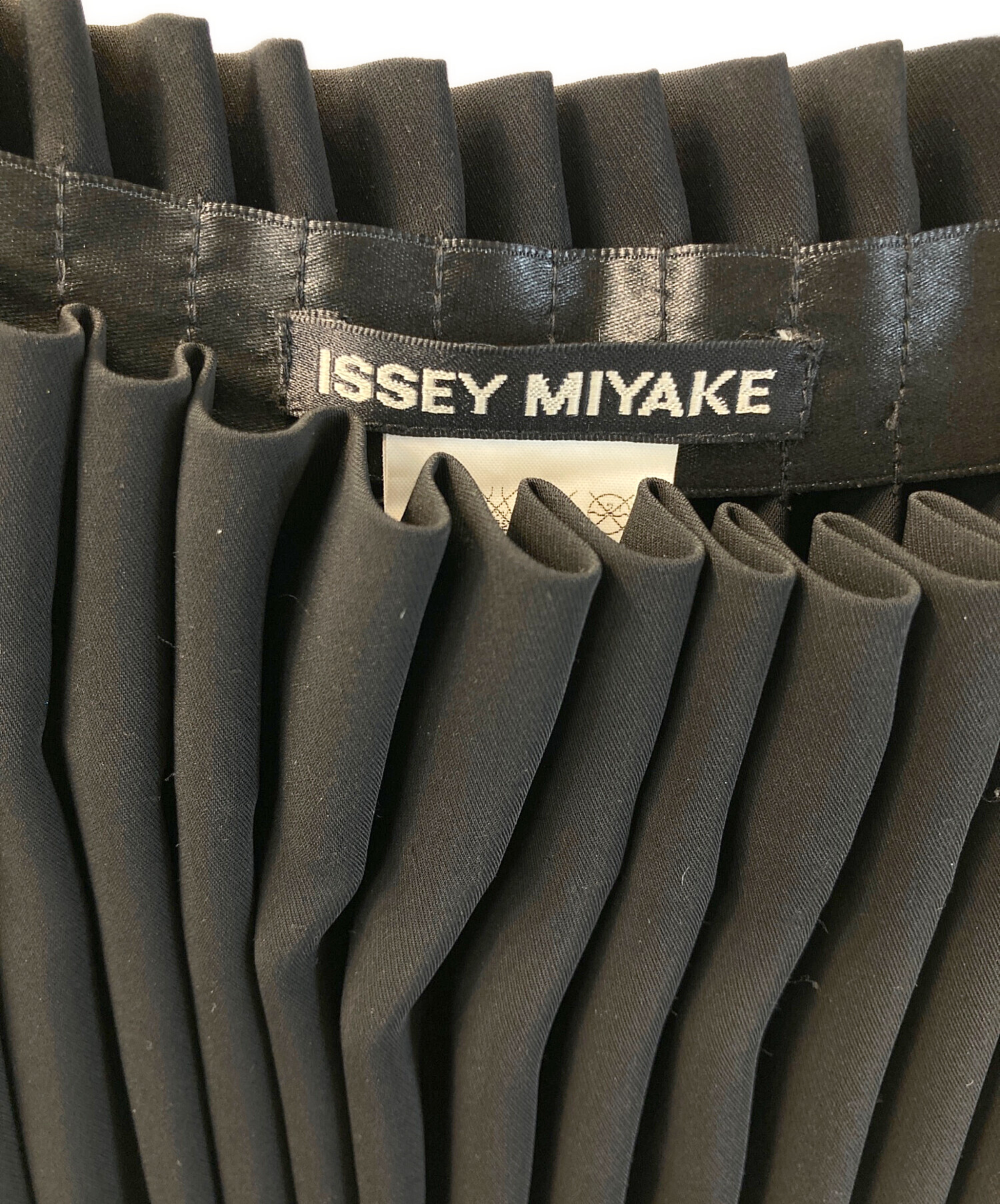 中古・古着通販】ISSEY MIYAKE (イッセイミヤケ) プリーツスカート