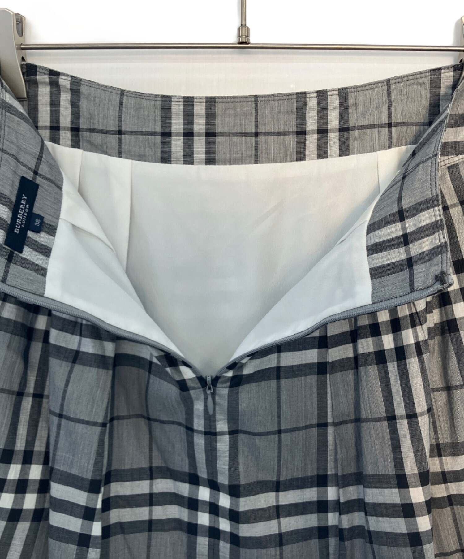 BURBERRY LONDON ノバチェックミニスカート M グレー 裾レース バーバリー チェック ミニキルトスカート | Sendegaro JP
