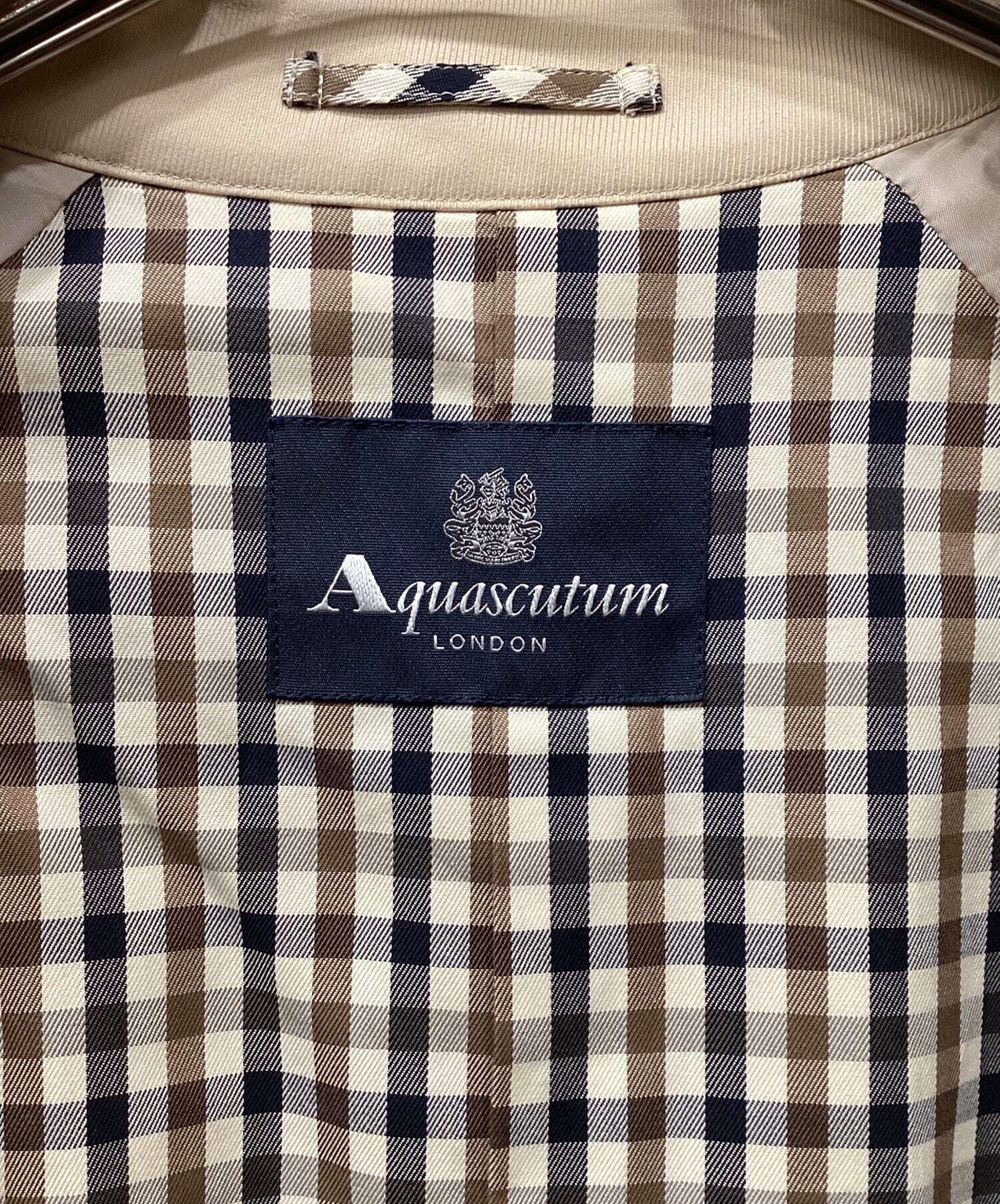 【値下げ】アクアスキュータム トレンチ L 春 ベージュ コート　古着 チェック 中古・古着通販】Aquascutum (アクアスキュータム) トレンチコート