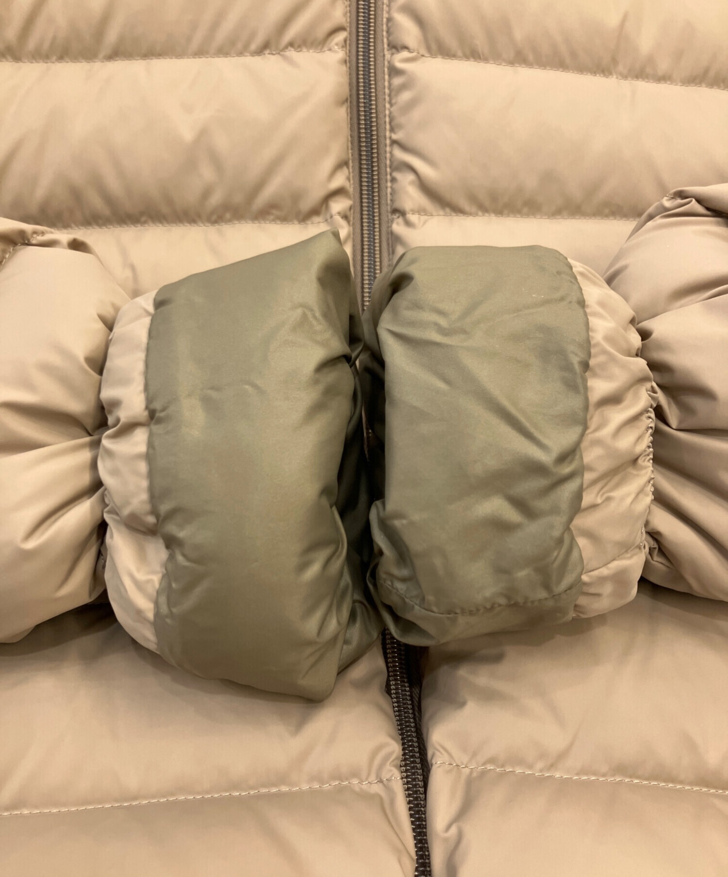 最終値下げ DUVETICA ダウンジャケット サイズ42 オリーブ チリアン