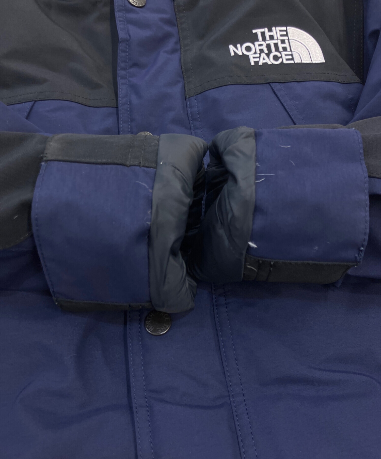 3連休SALE!!THE NORTH FACE ダークブルー ダウン160サイズ 3連休SALE!!THE NORTH FACE ダークブルー ダウン160サイズ
