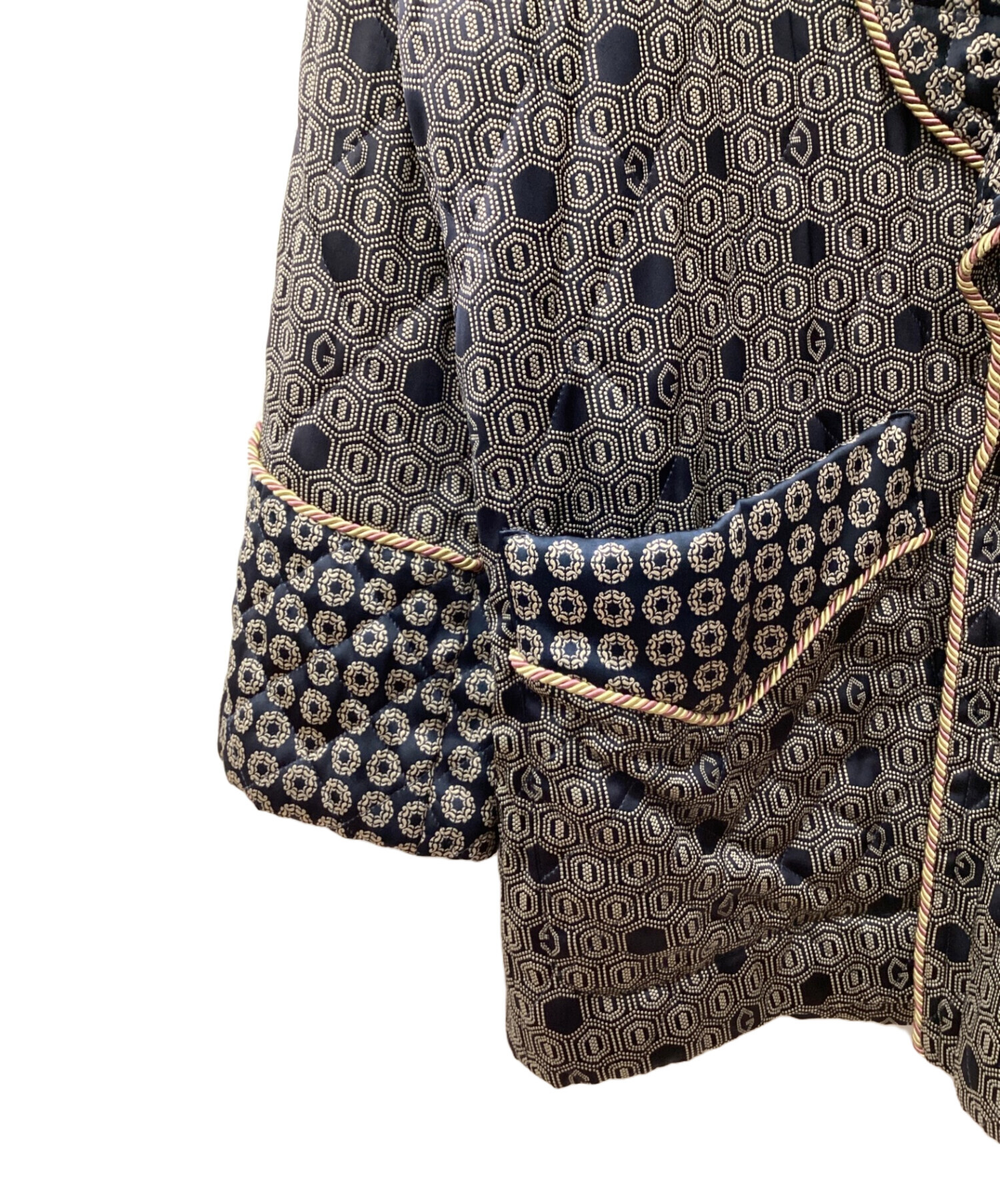 J3541 美品 グッチ ドット柄裏地千鳥格子テーラードジャケット グレー 46 J3541 美品 グッチ ドット柄裏地千鳥格子テーラードジャケット