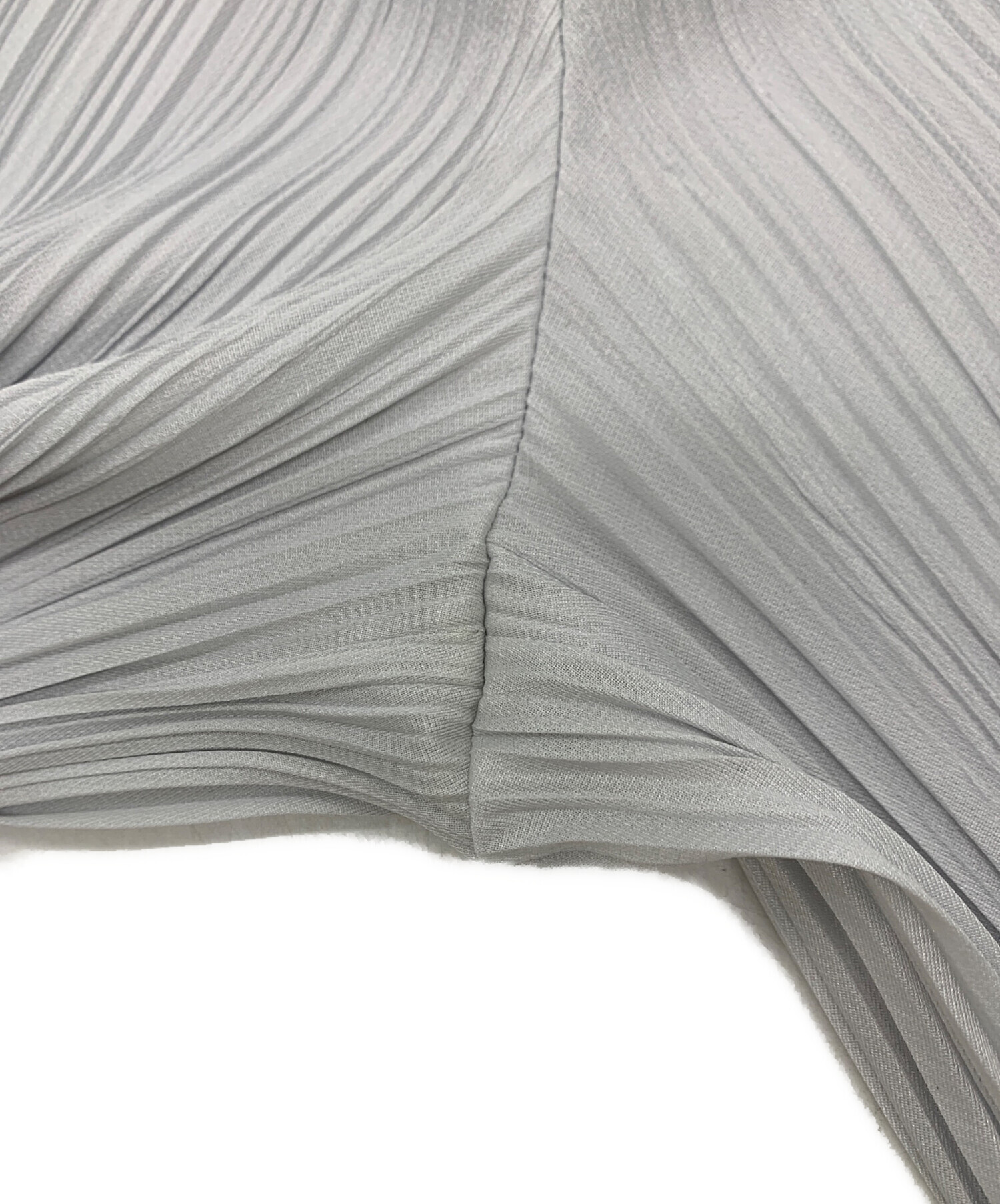 PLEATS PLEASE グレー系 ガウチョパンツ　裾カットあり 中古・古着通販】PLEATS PLEASE ISSEY MIYAKE (プリーツプリーズ
