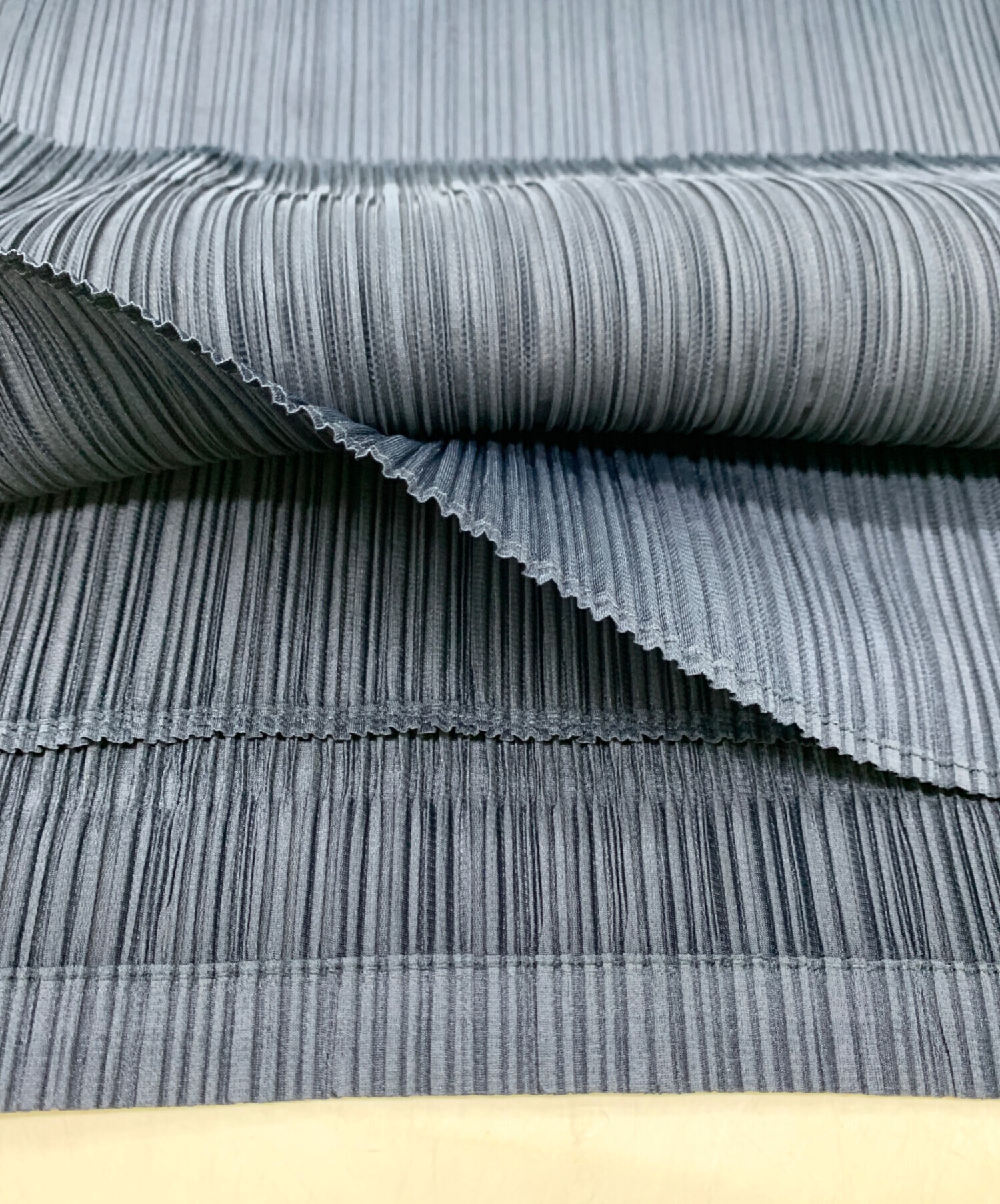 【お値下げ中】ISSEI MIYAKE PLEATS PLEASE スカート 中古・古着通販】PLEATS PLEASE ISSEY MIYAKE (プリーツプリーズ