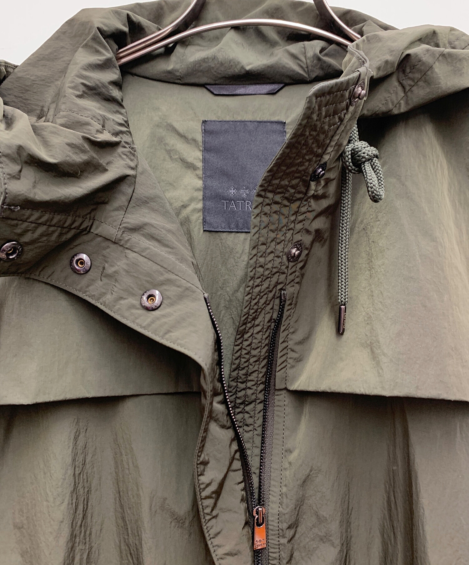 中古・古着通販】TATRAS (タトラス) ナイロンジャケット オリーブ